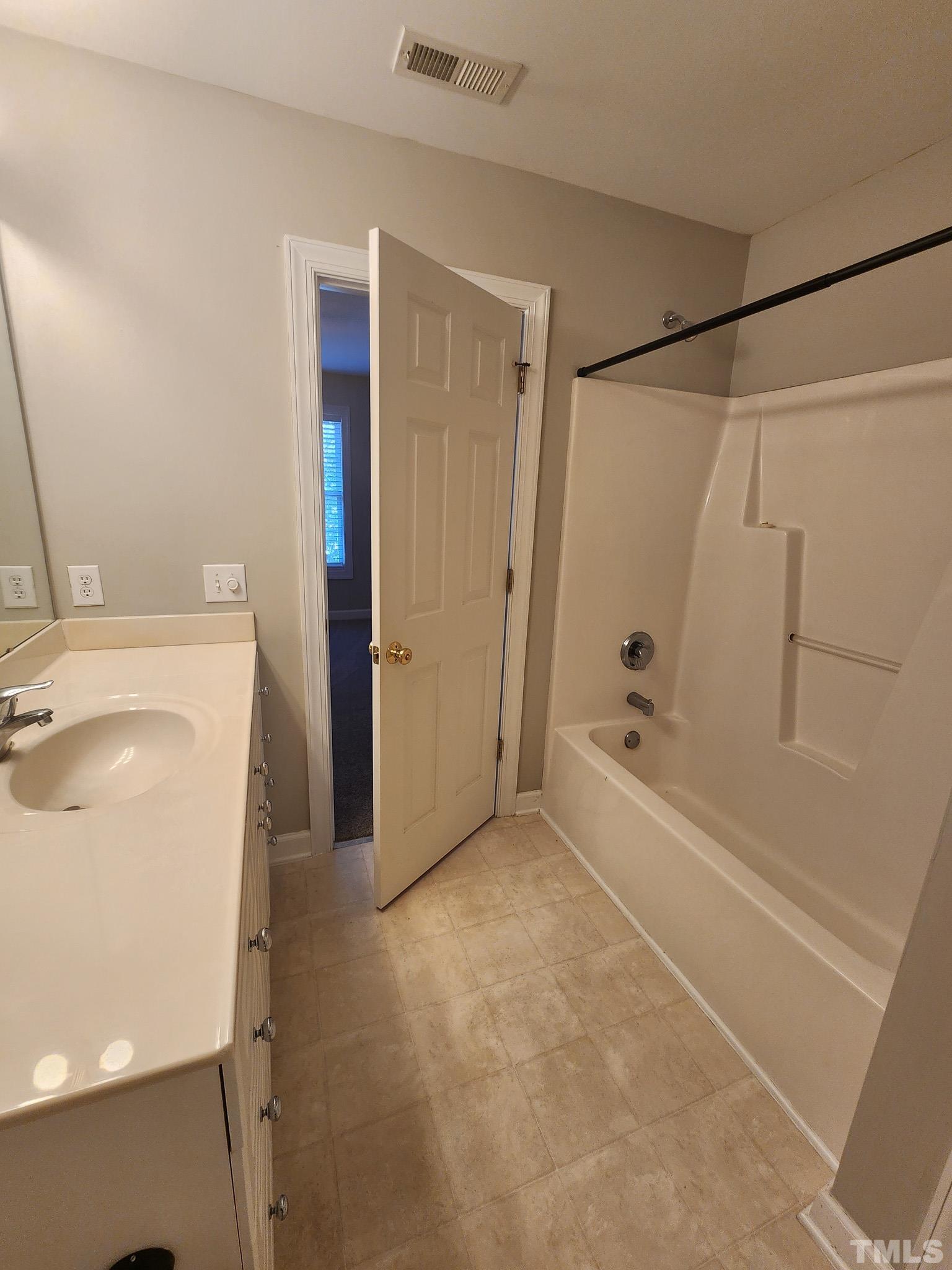 104 Sir William Lane Property Photo 22