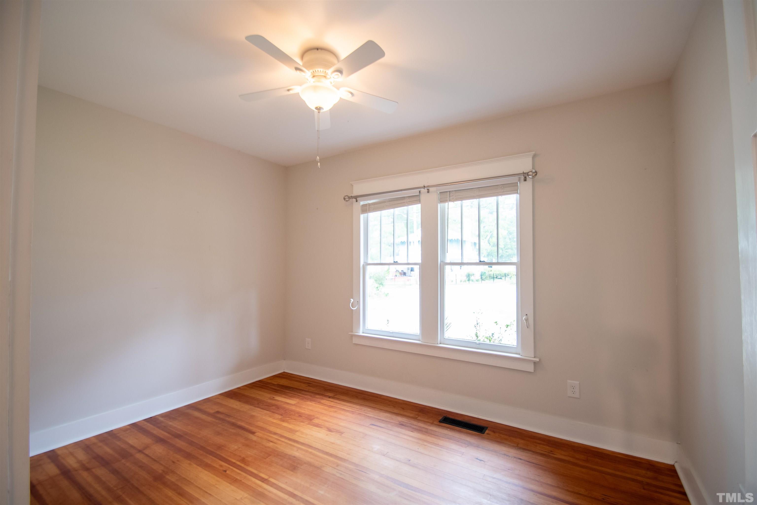 208 E Sycamore Drive Property Photo 23