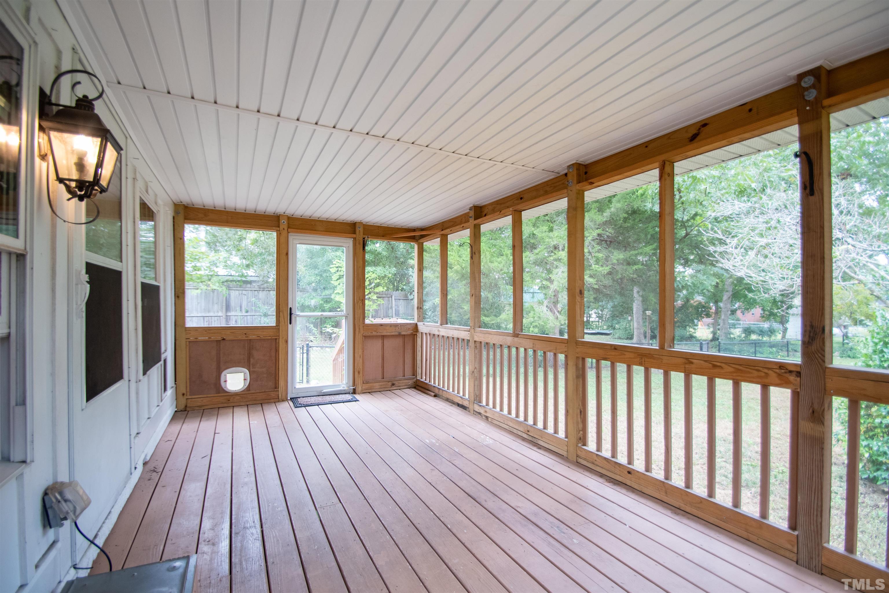 208 E Sycamore Drive Property Photo 29