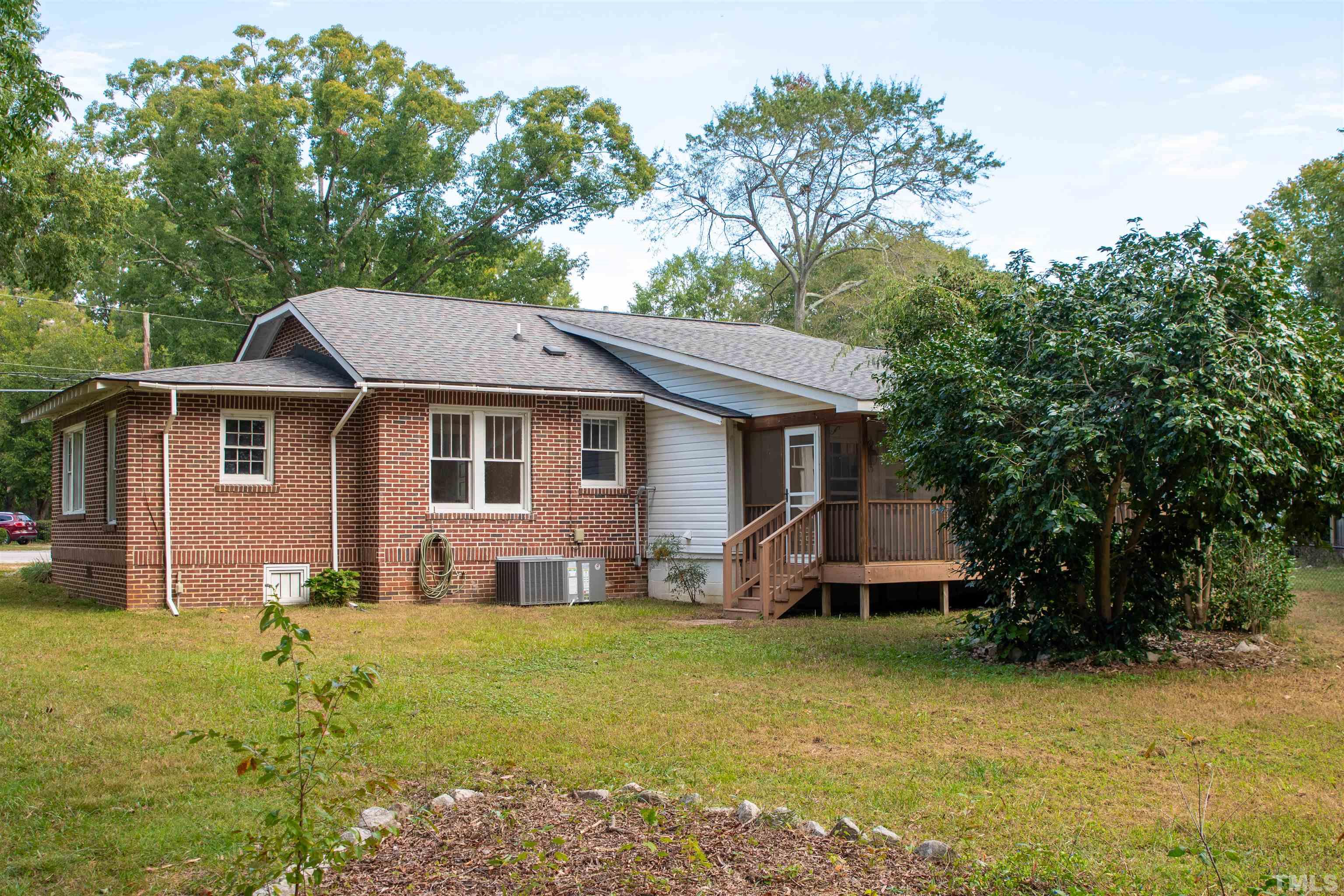 208 E Sycamore Drive Property Photo 33