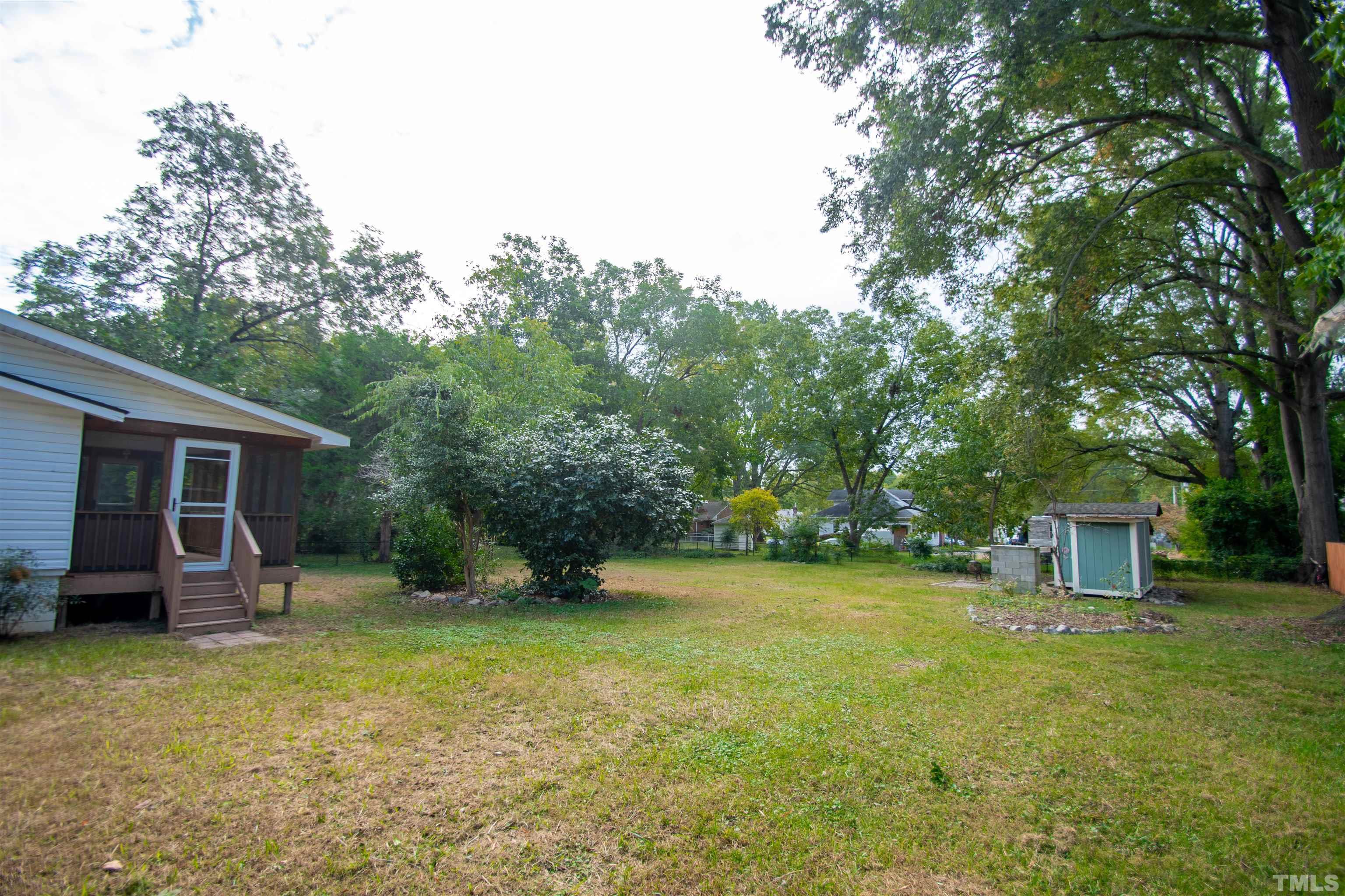 208 E Sycamore Drive Property Photo 35