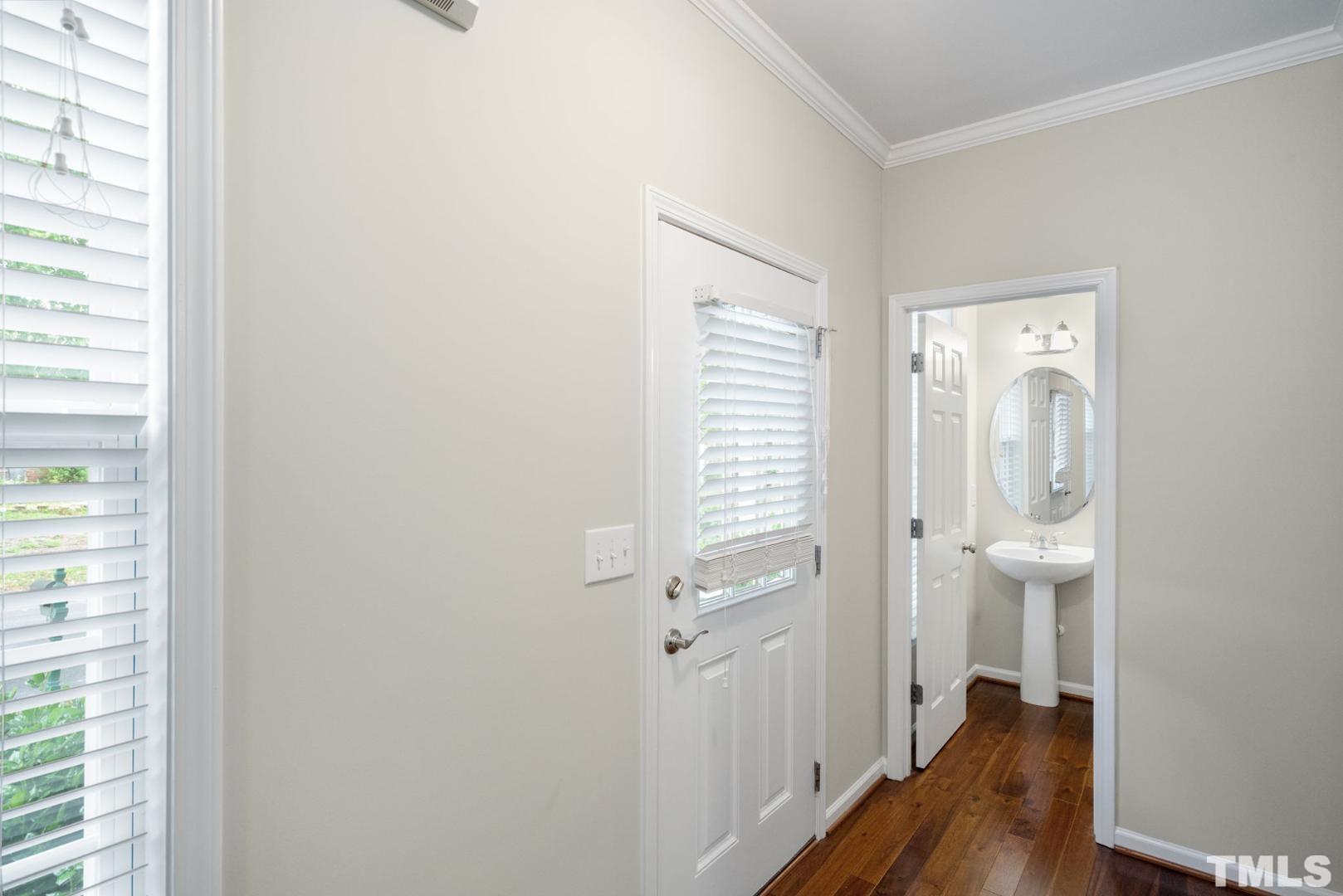 2352 Sapphire Vly Property Photo 10