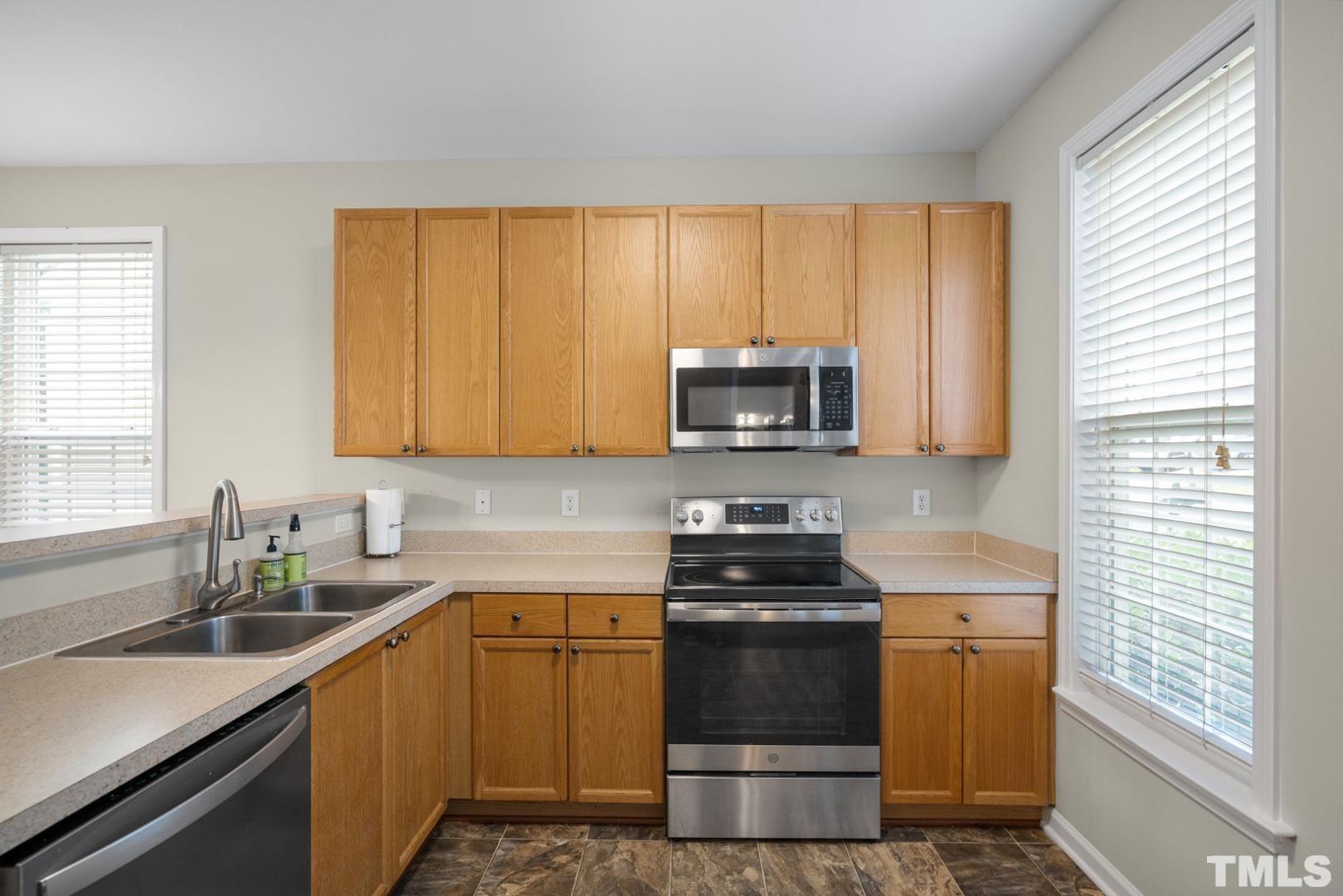 2352 Sapphire Vly Property Photo 17