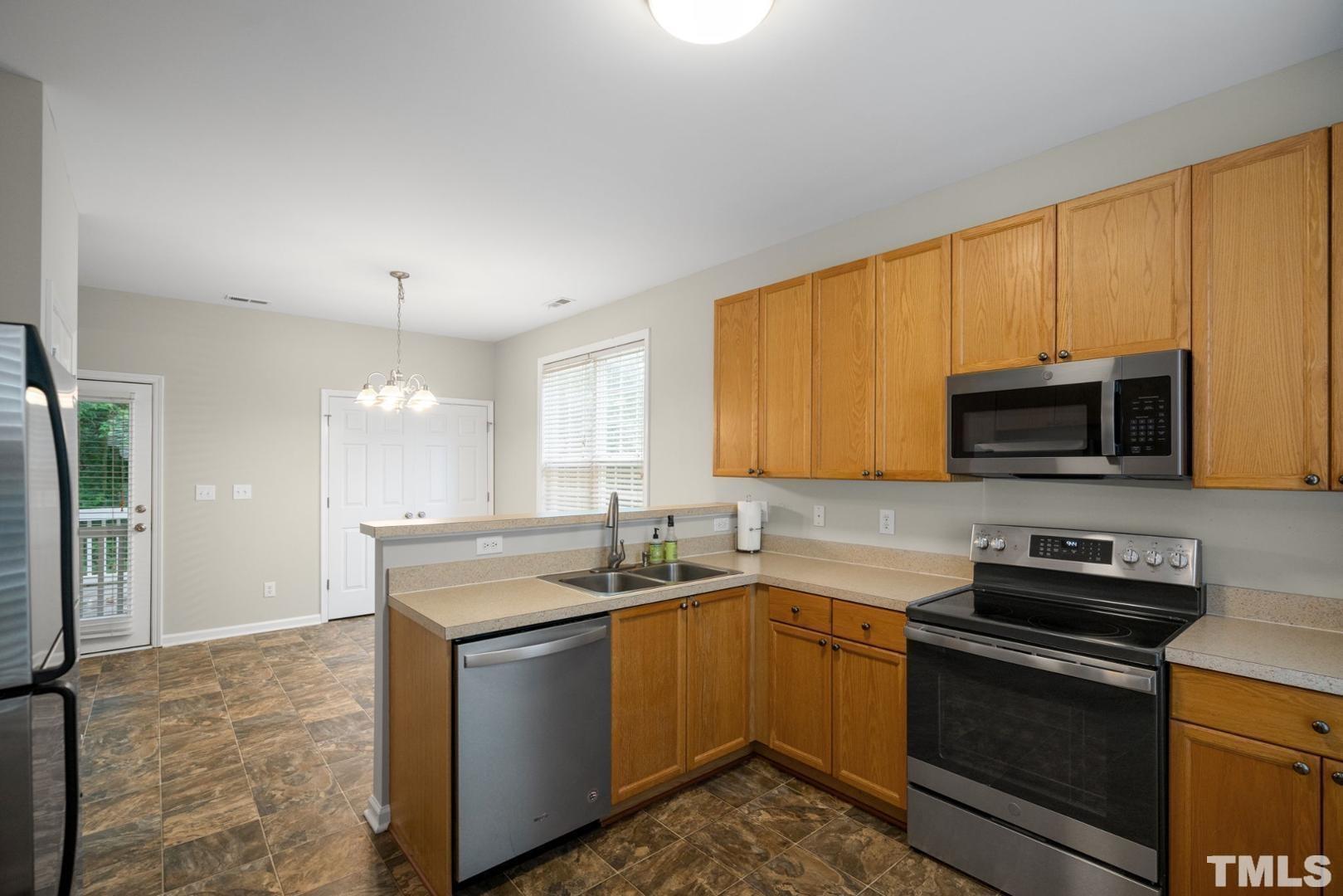 2352 Sapphire Vly Property Photo 21
