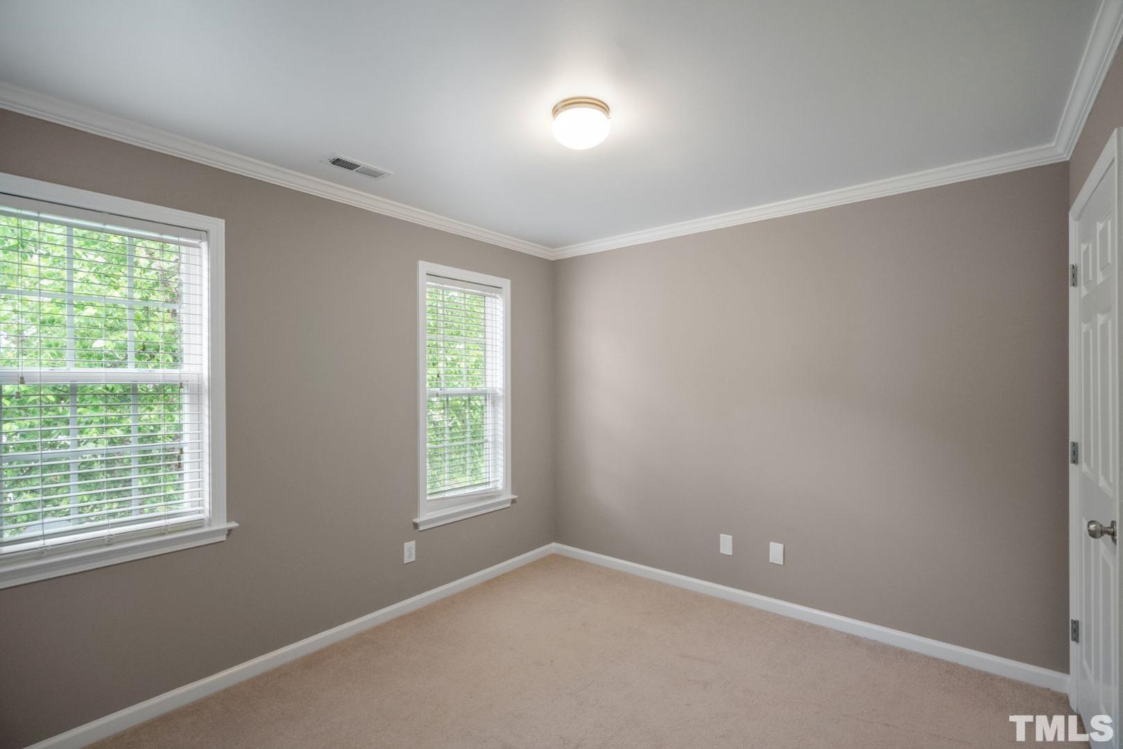 2352 Sapphire Vly Property Photo 27