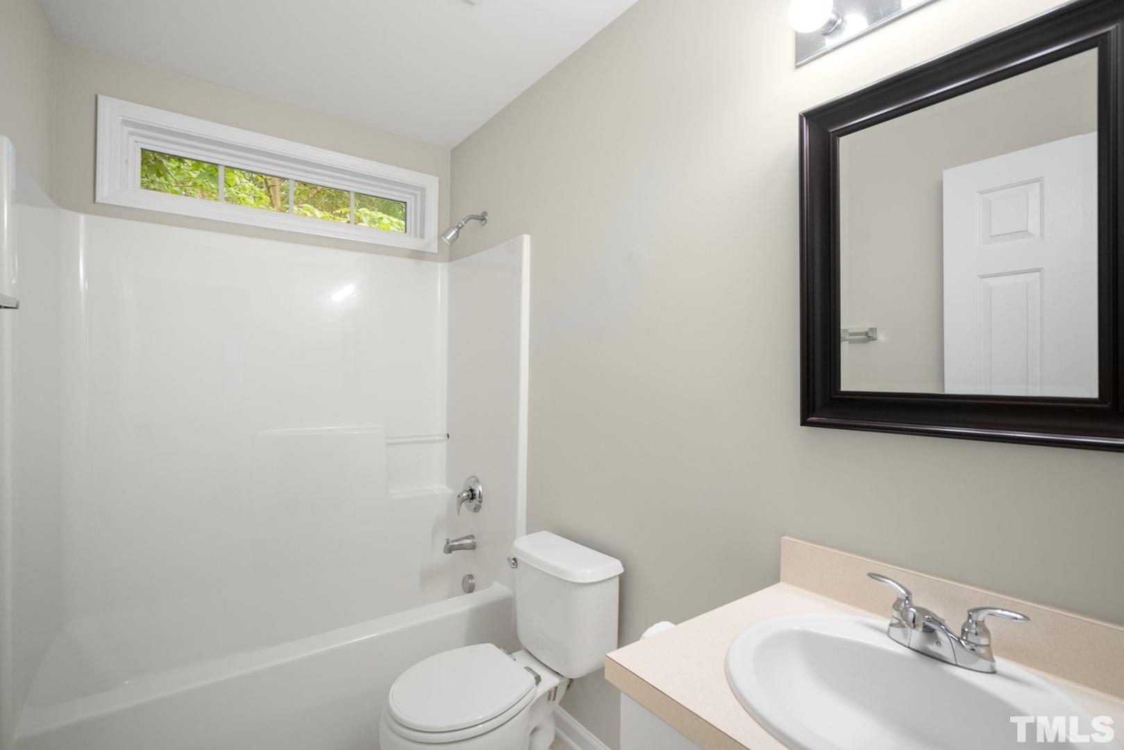 2352 Sapphire Vly Property Photo 29
