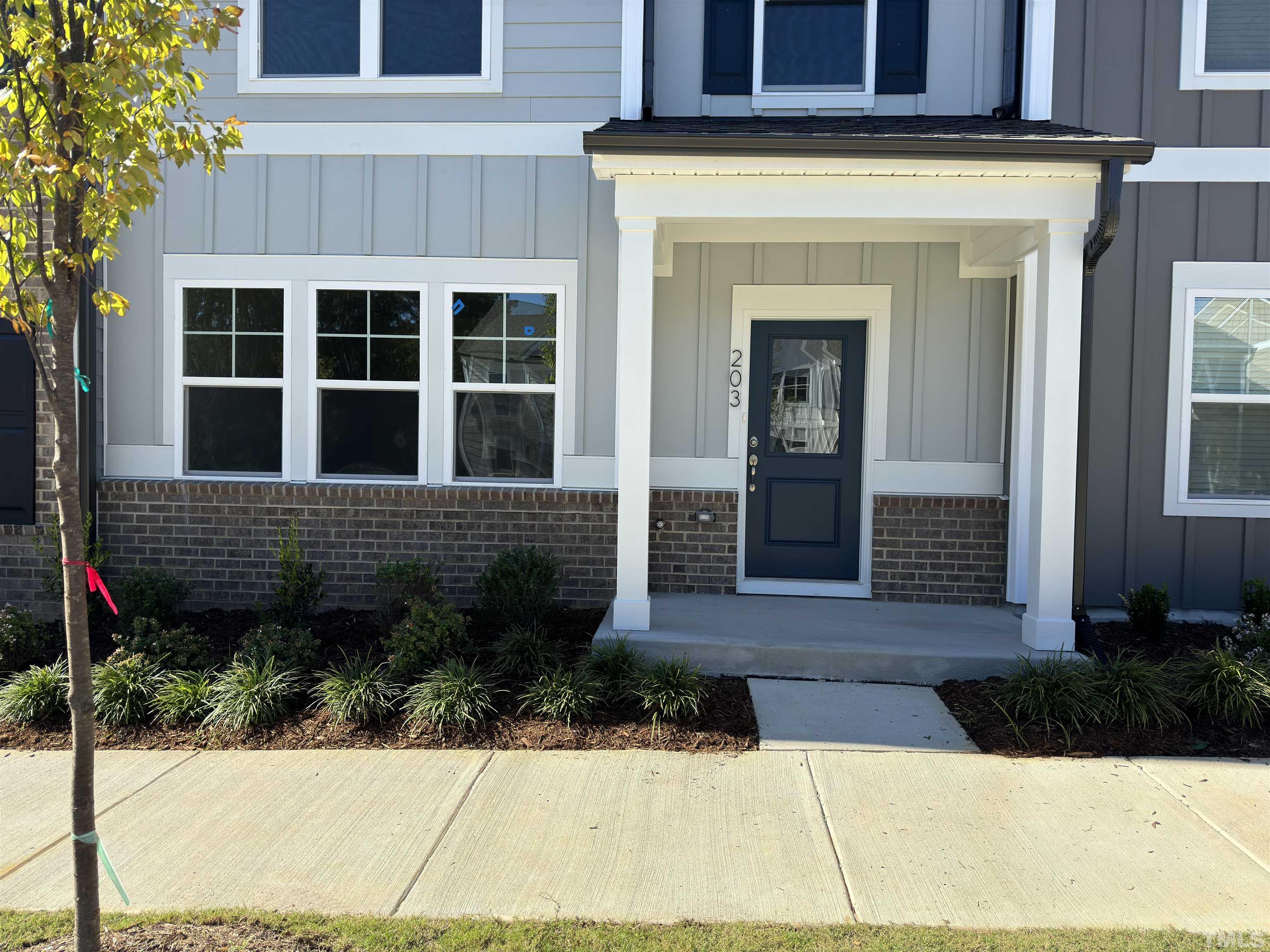 203 Parker Station Avenue Property Photo 2