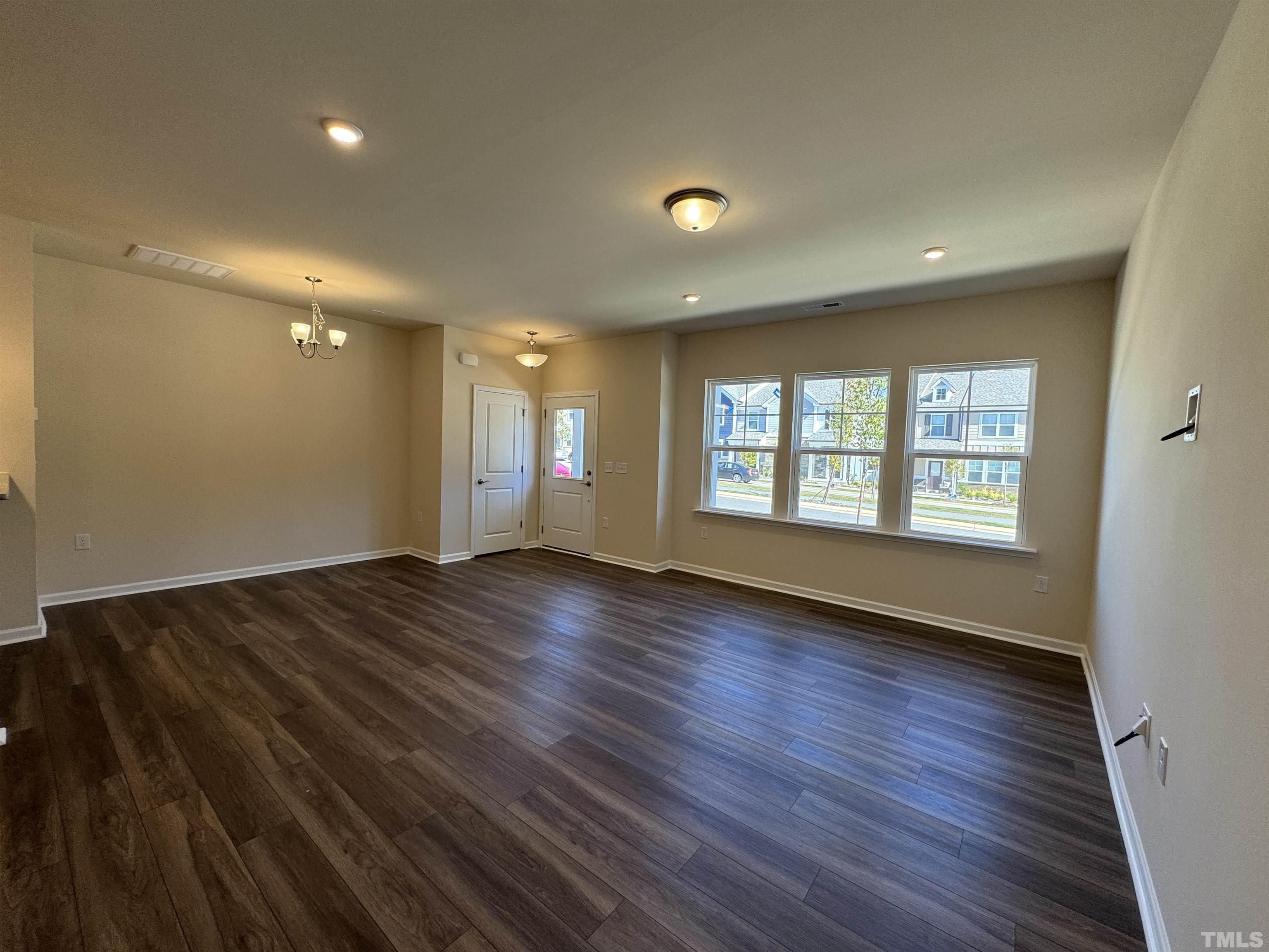 203 Parker Station Avenue Property Photo 7