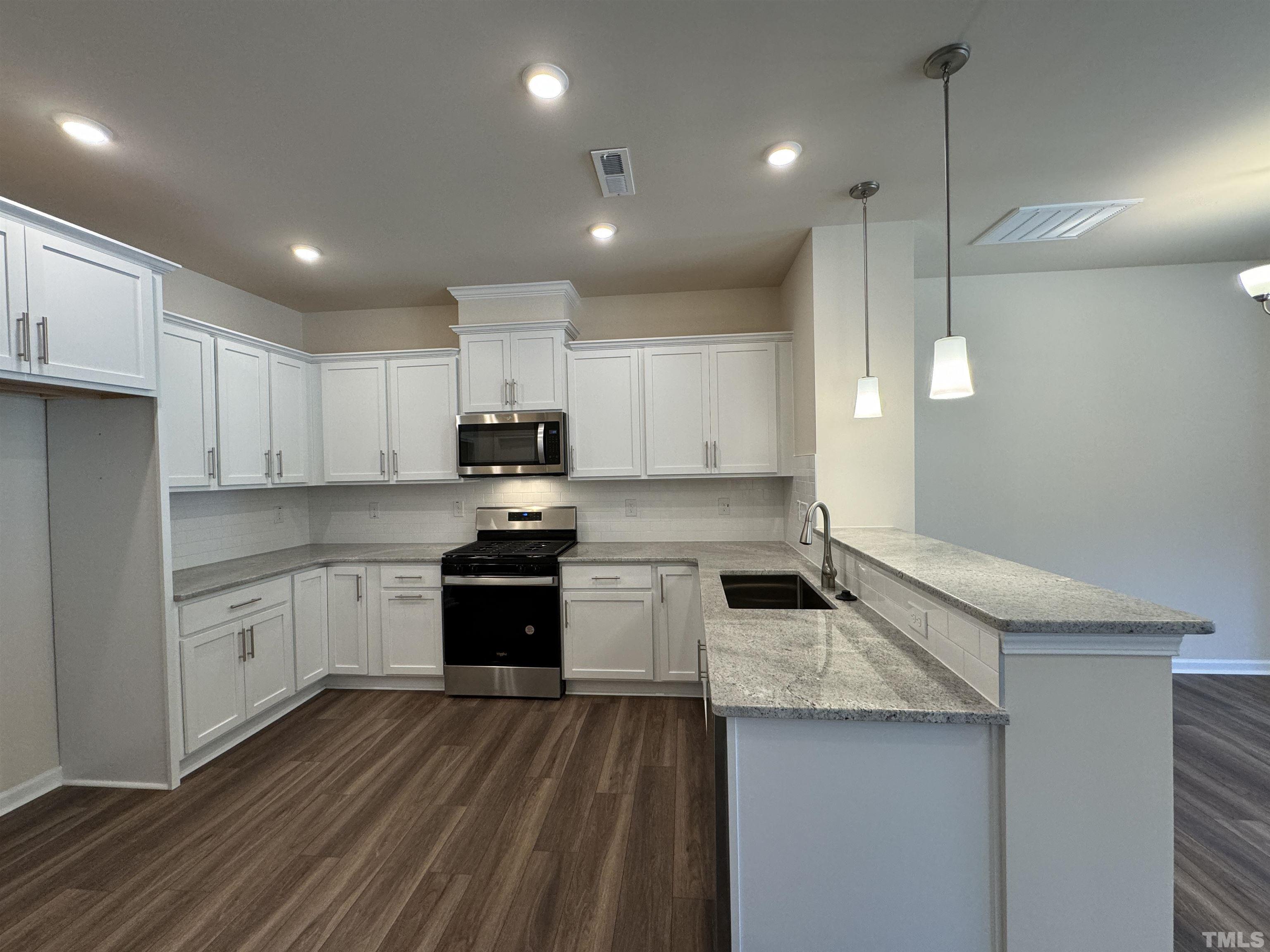 203 Parker Station Avenue Property Photo 9