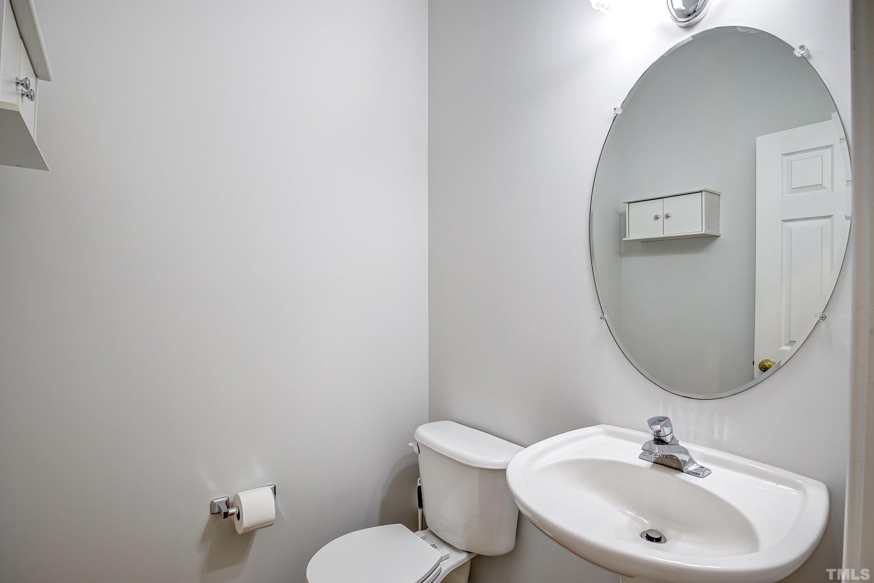 2103 Templeton Gap Drive Property Photo 17
