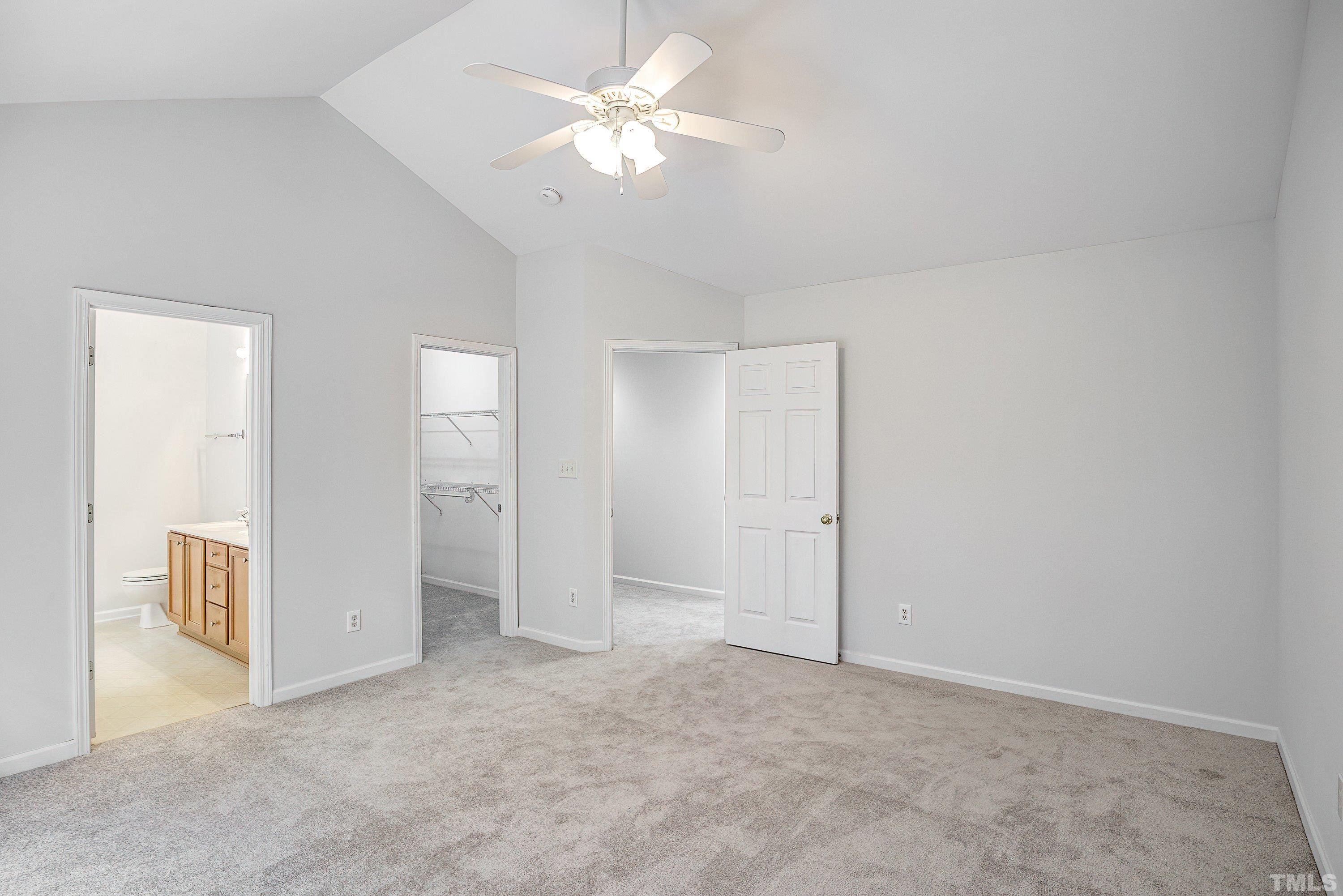2103 Templeton Gap Drive Property Photo 20