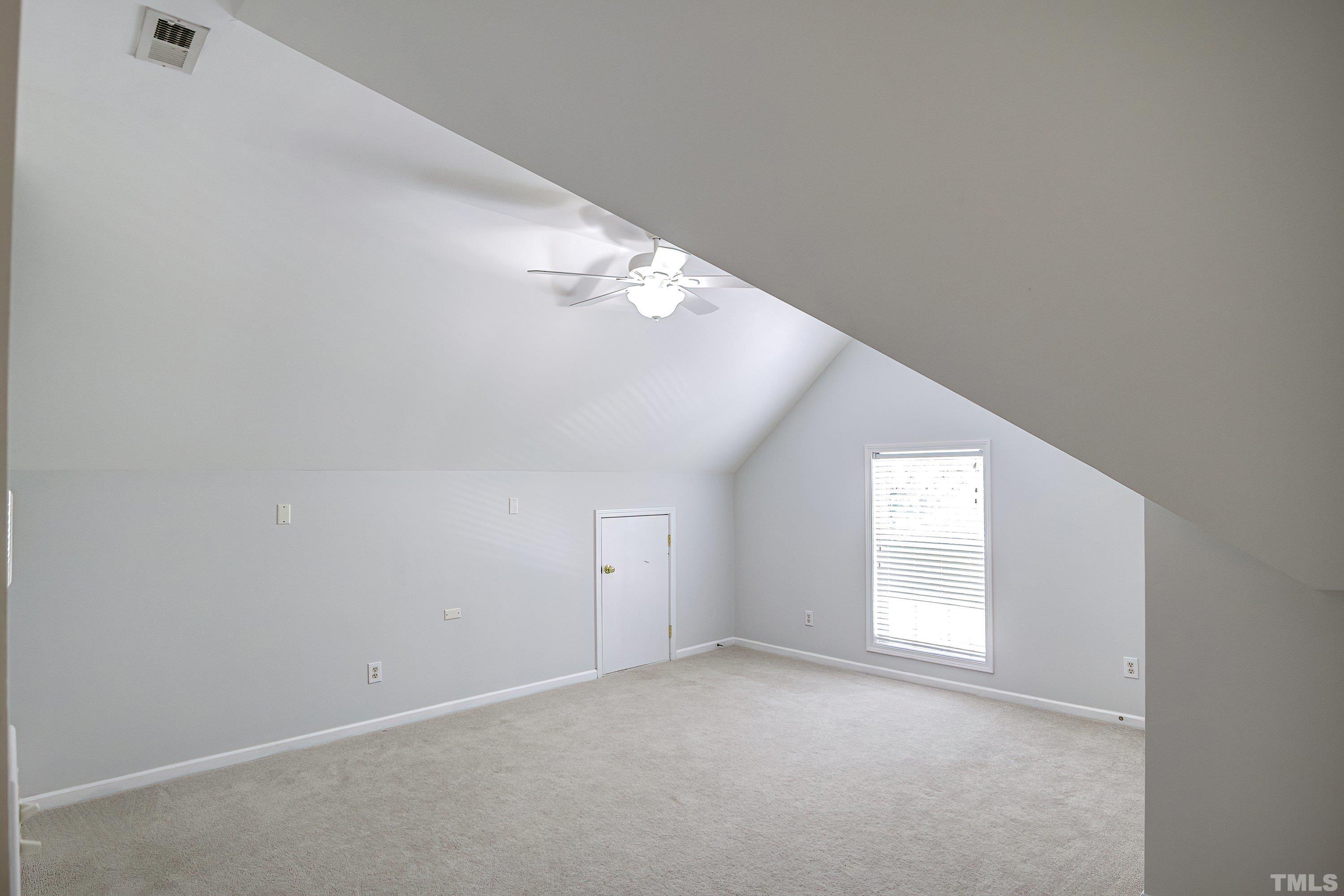 2103 Templeton Gap Drive Property Photo 31