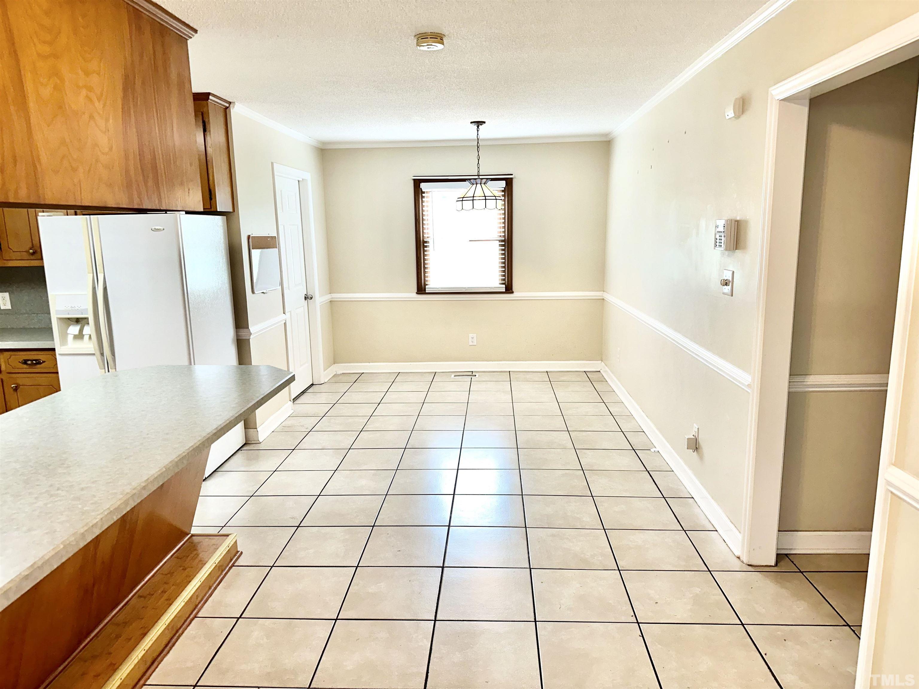 705 Sherron Road Property Photo 11