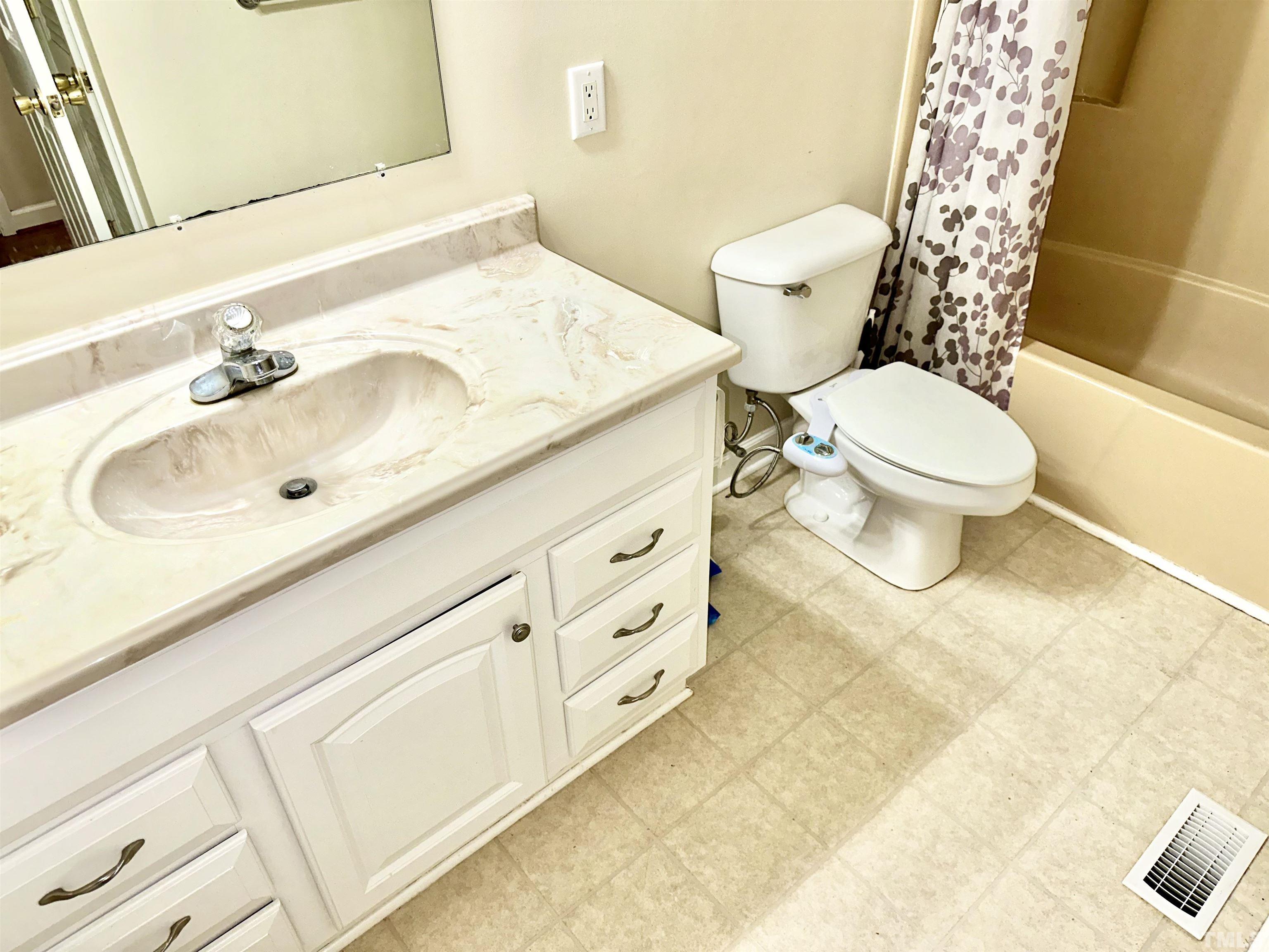 705 Sherron Road Property Photo 19