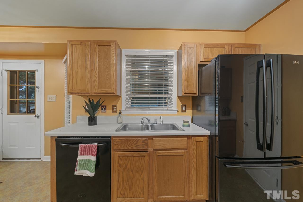 328 Bashford Road Property Photo 7