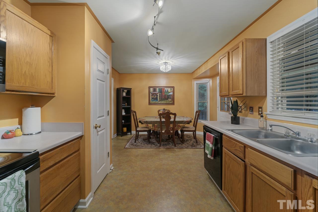 328 Bashford Road Property Photo 8