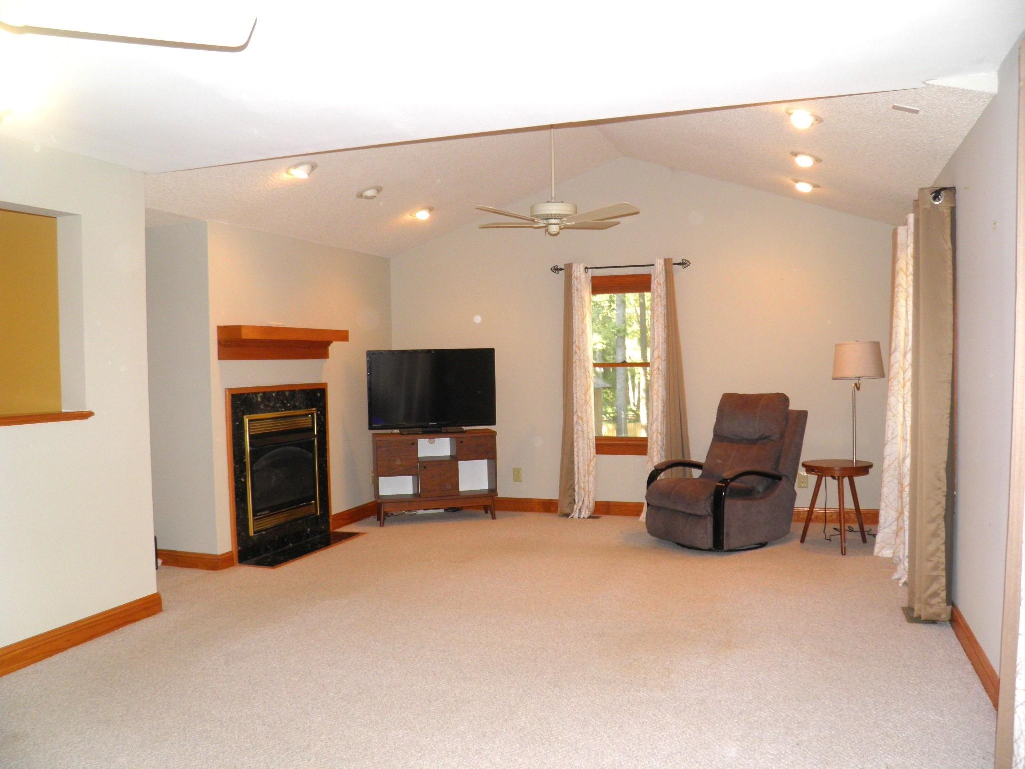 2486 Derby Drive Property Photo 3