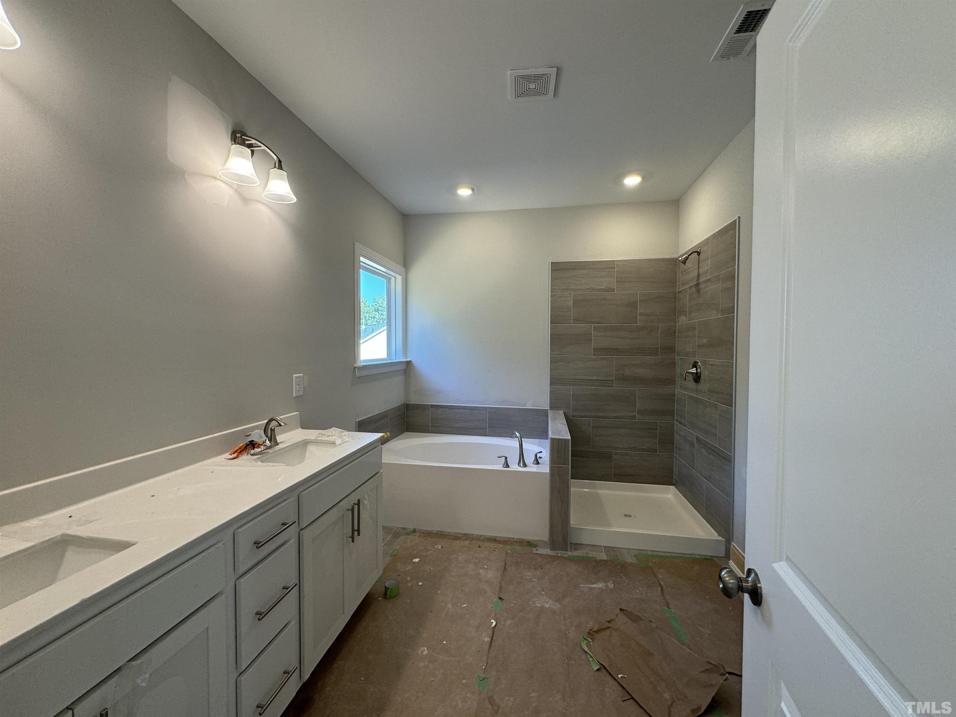 1809 Delaney Hills Lane Property Photo 16