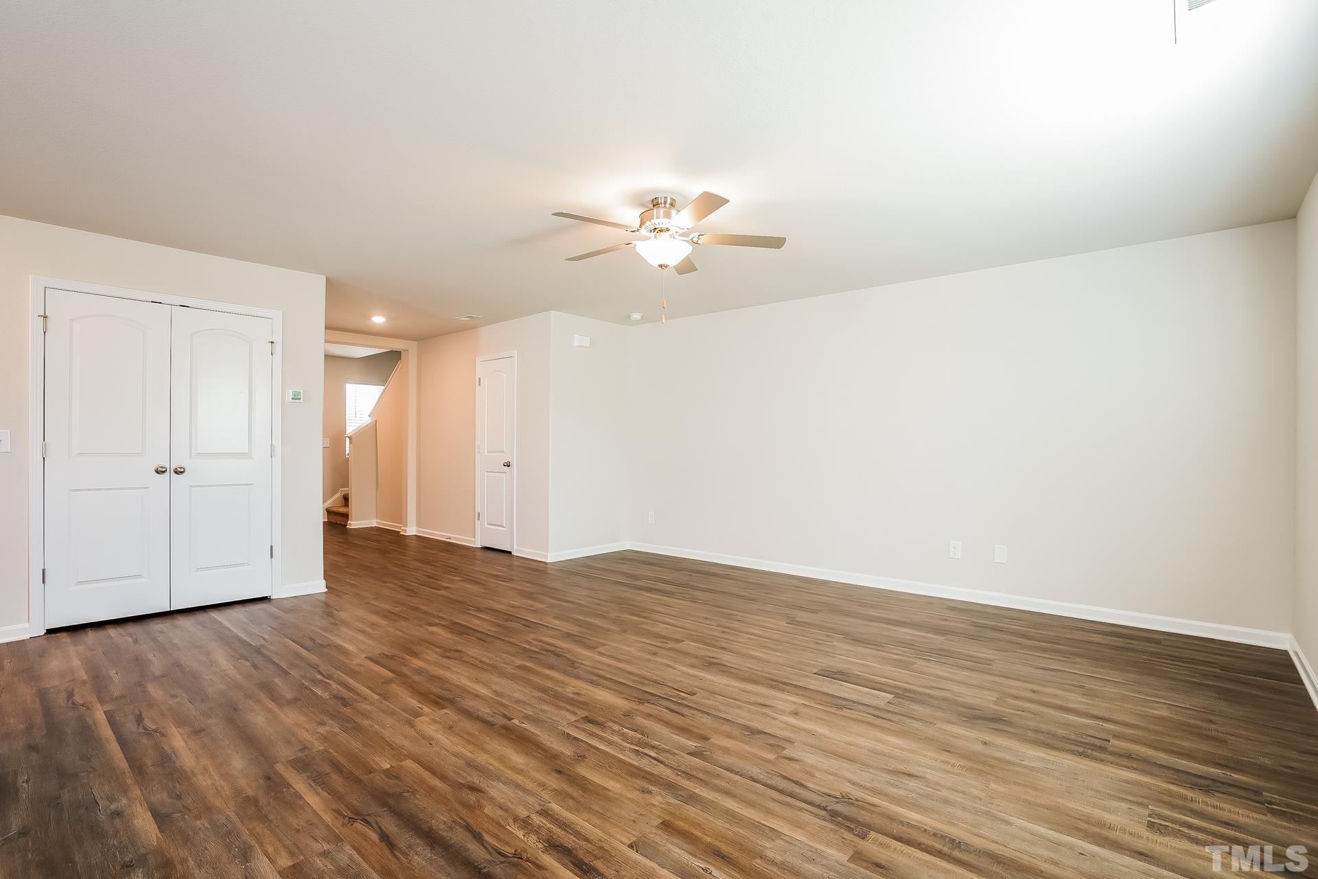 609 Howling Wind Drive Property Photo 4