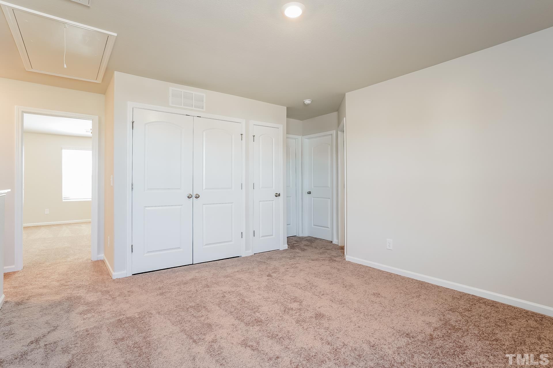 609 Howling Wind Drive Property Photo 9