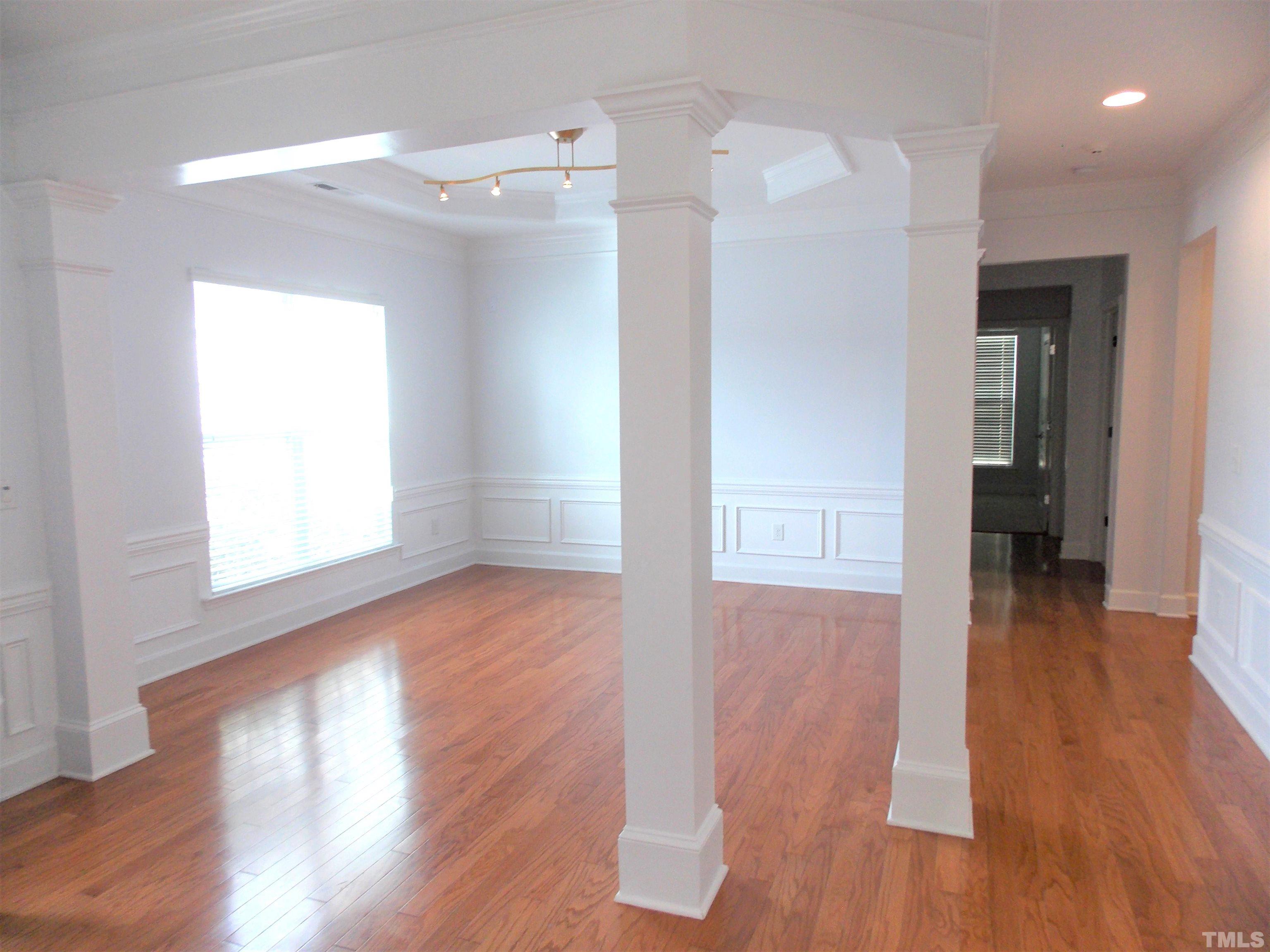 504 Corrigan Way Property Photo 4