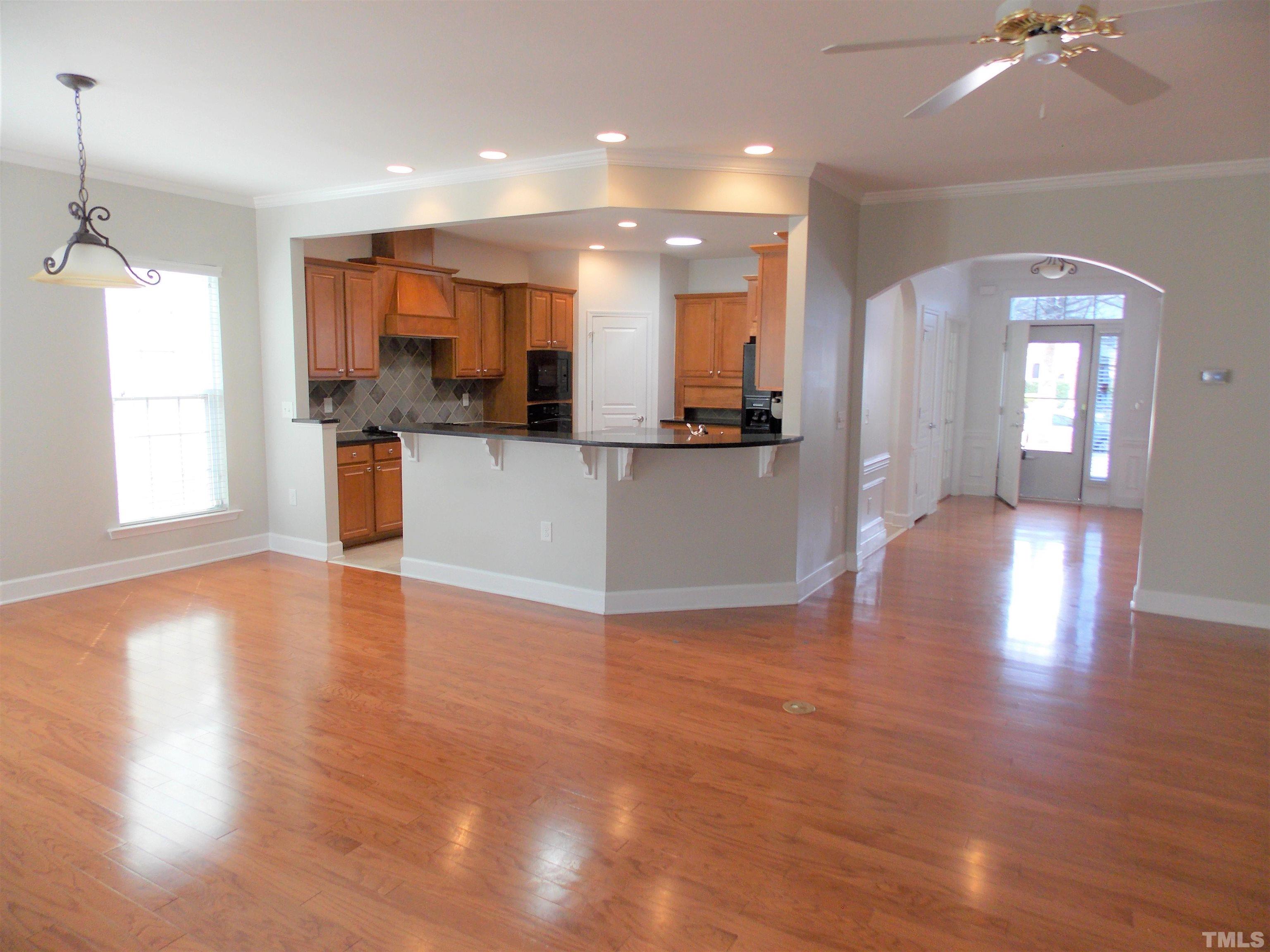 504 Corrigan Way Property Photo 8