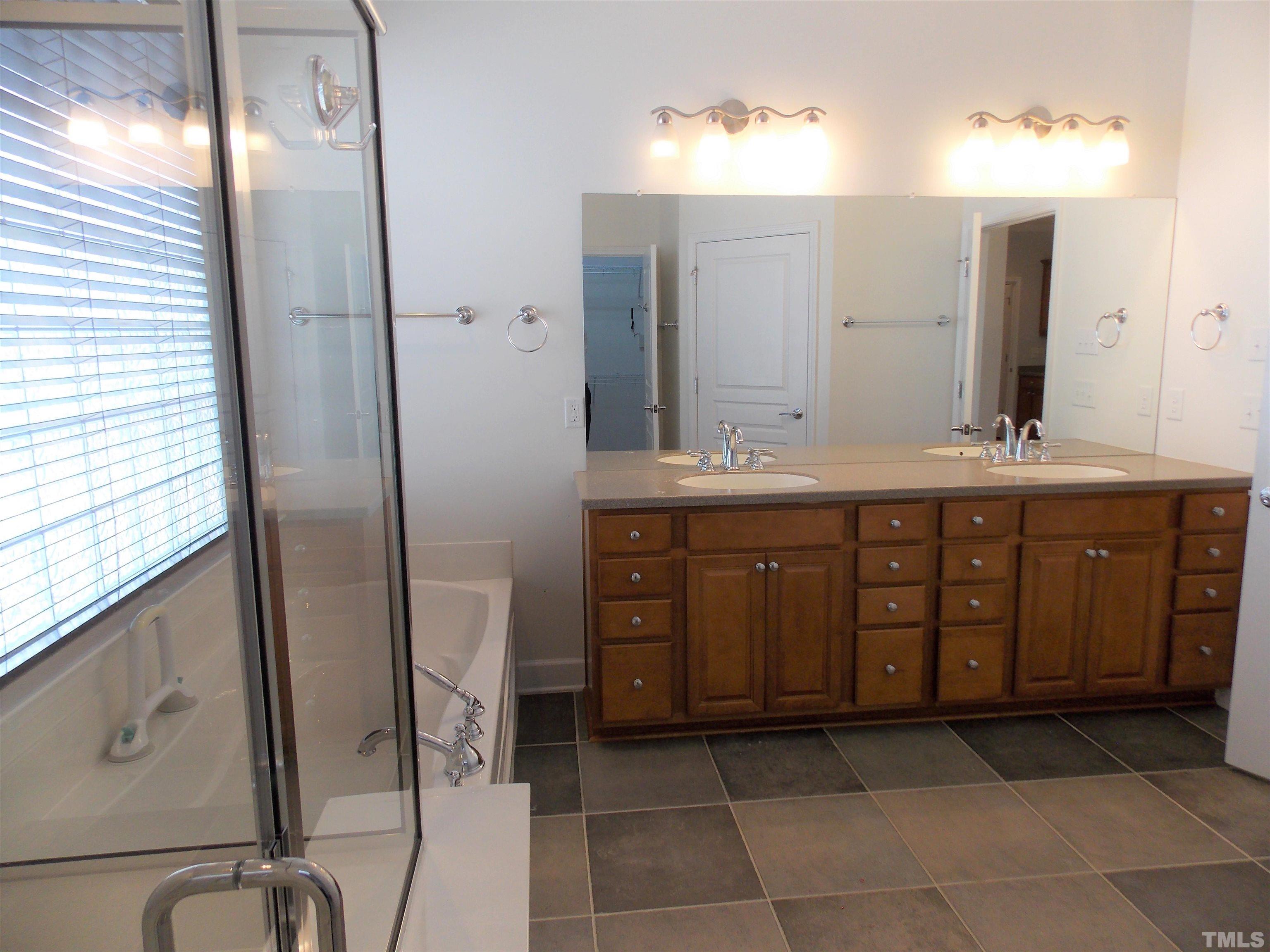504 Corrigan Way Property Photo 23