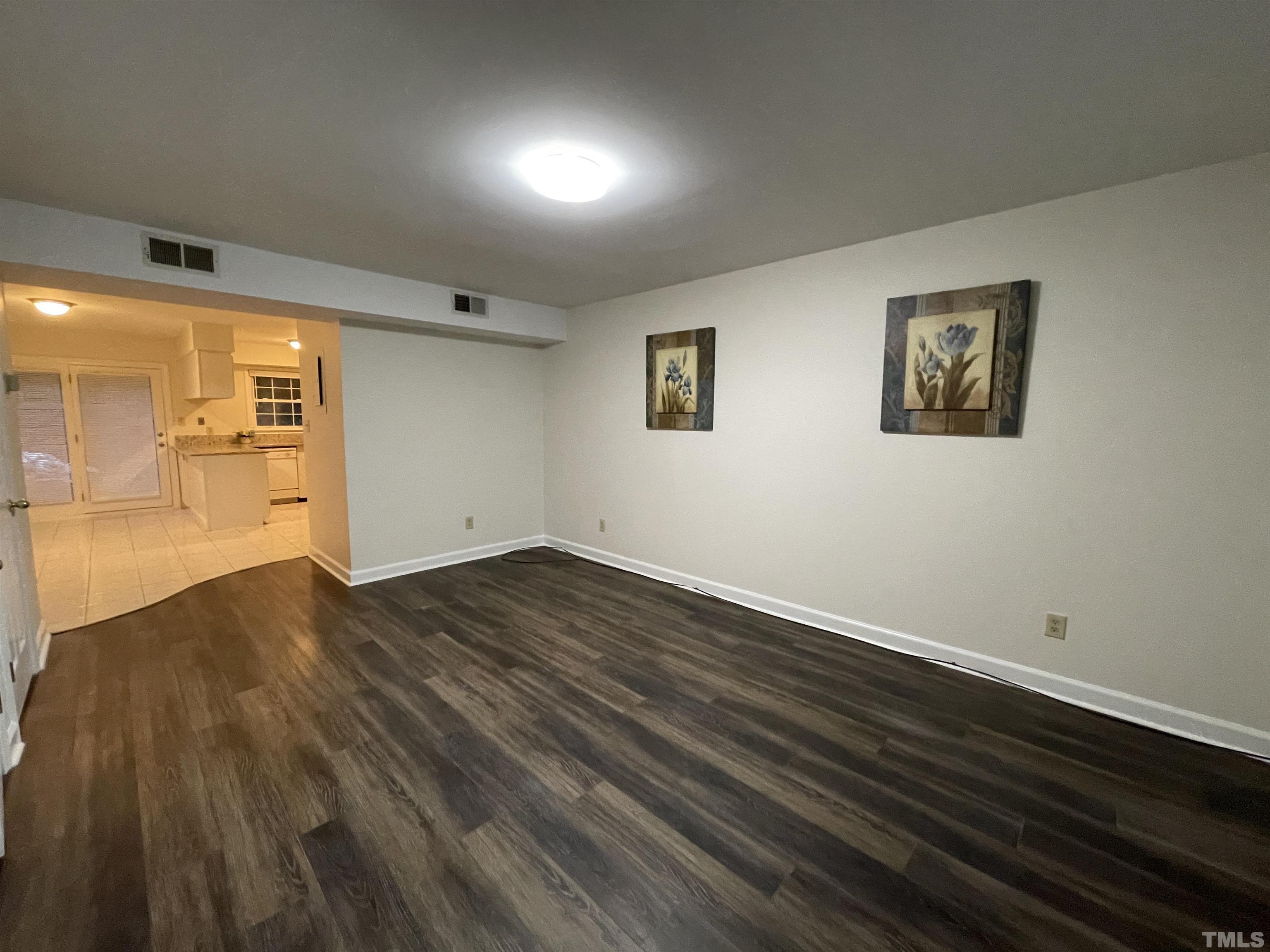 1134 Nottingham Circle Property Photo 2