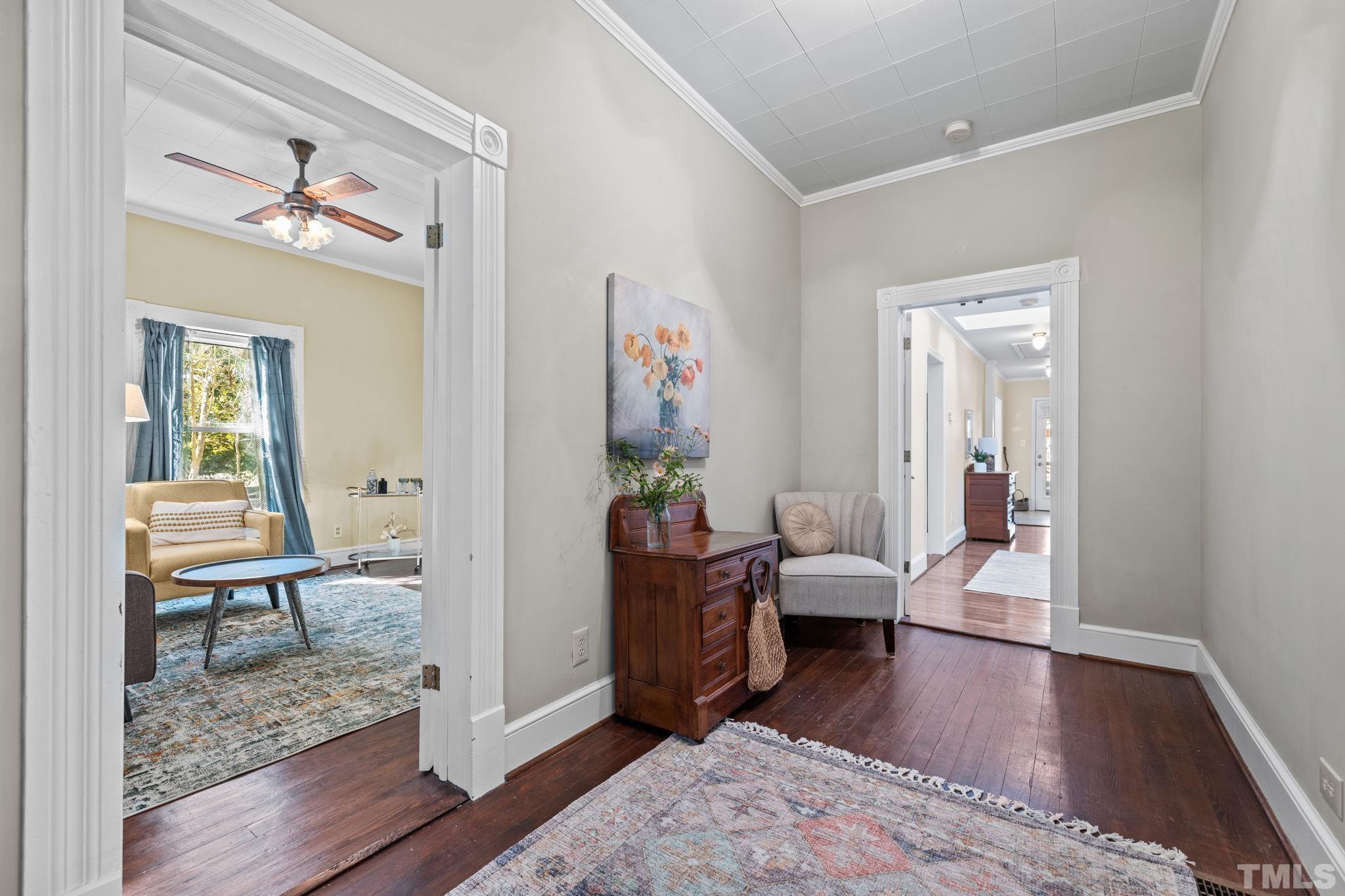 108 S Occoneechee Street Property Photo 4