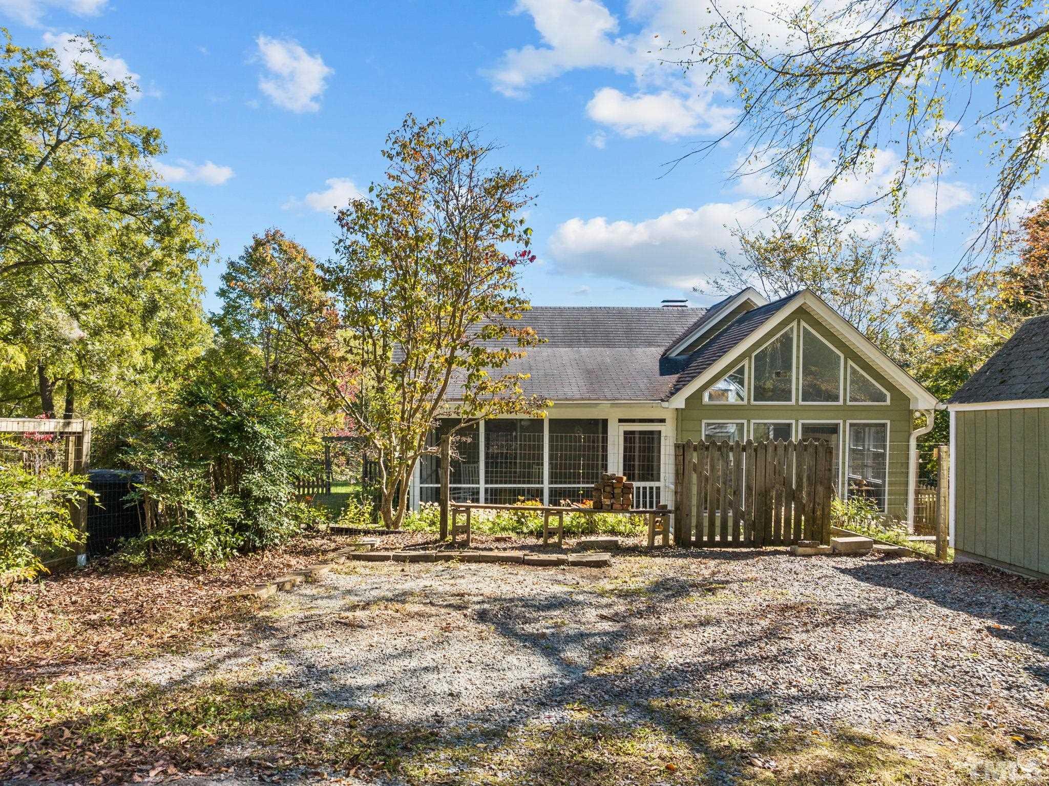108 S Occoneechee Street Property Photo 41