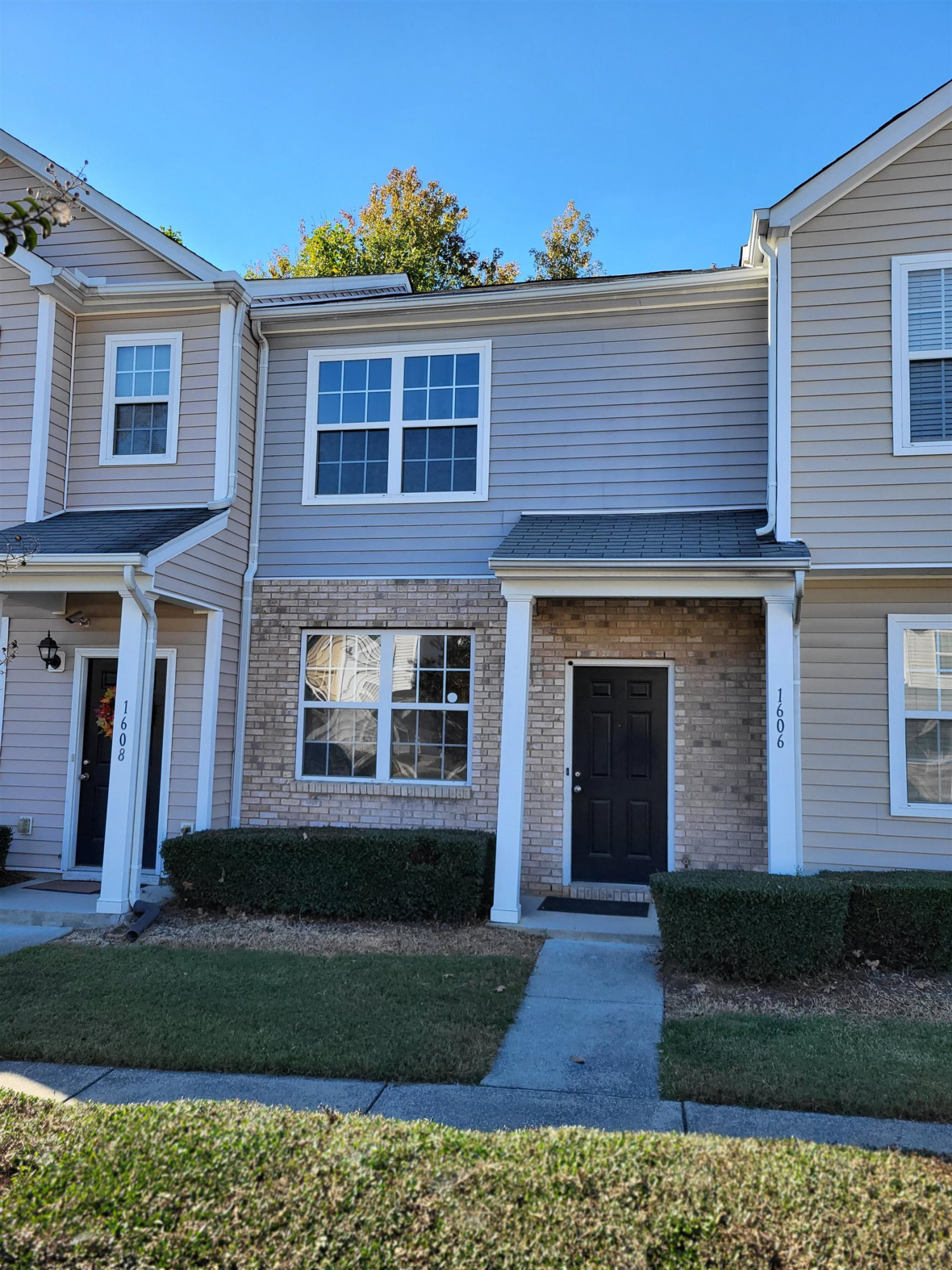 1606 Oxleymare Drive Property Photo 1