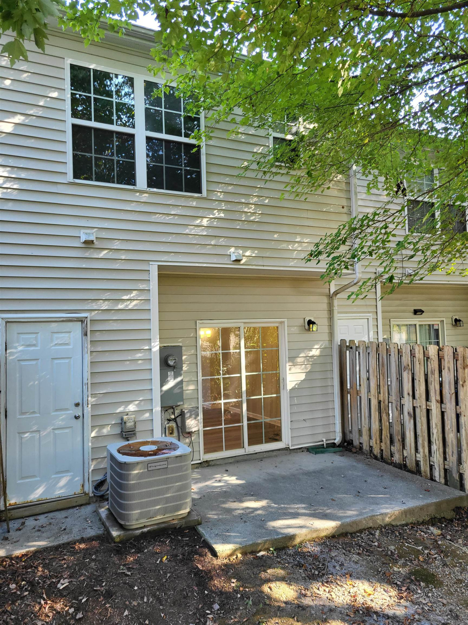 1606 Oxleymare Drive Property Photo 4