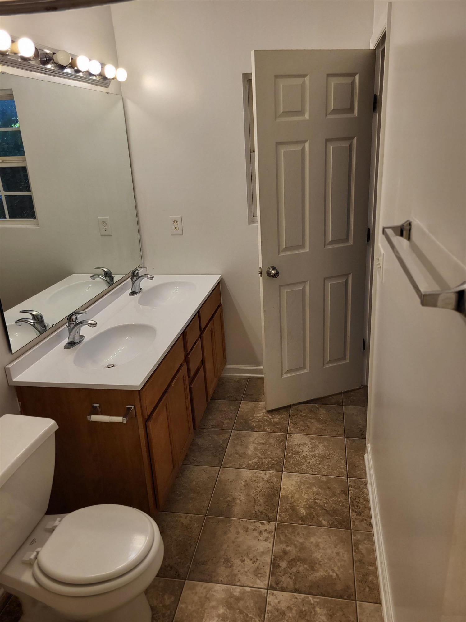 1606 Oxleymare Drive Property Photo 30