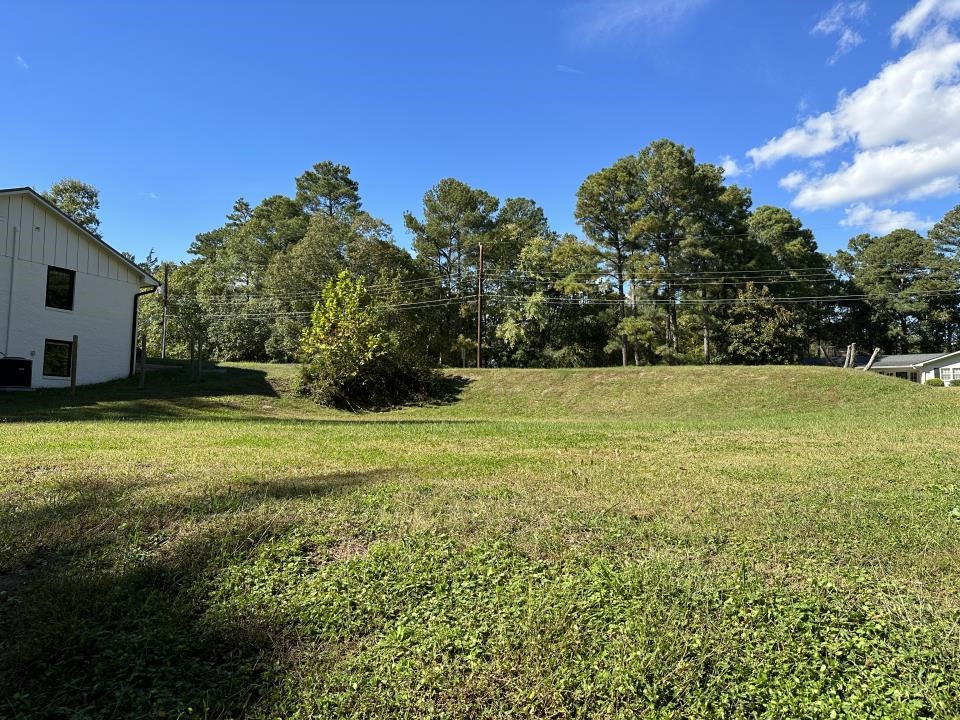 2223 Elmwood Avenue Property Photo 3
