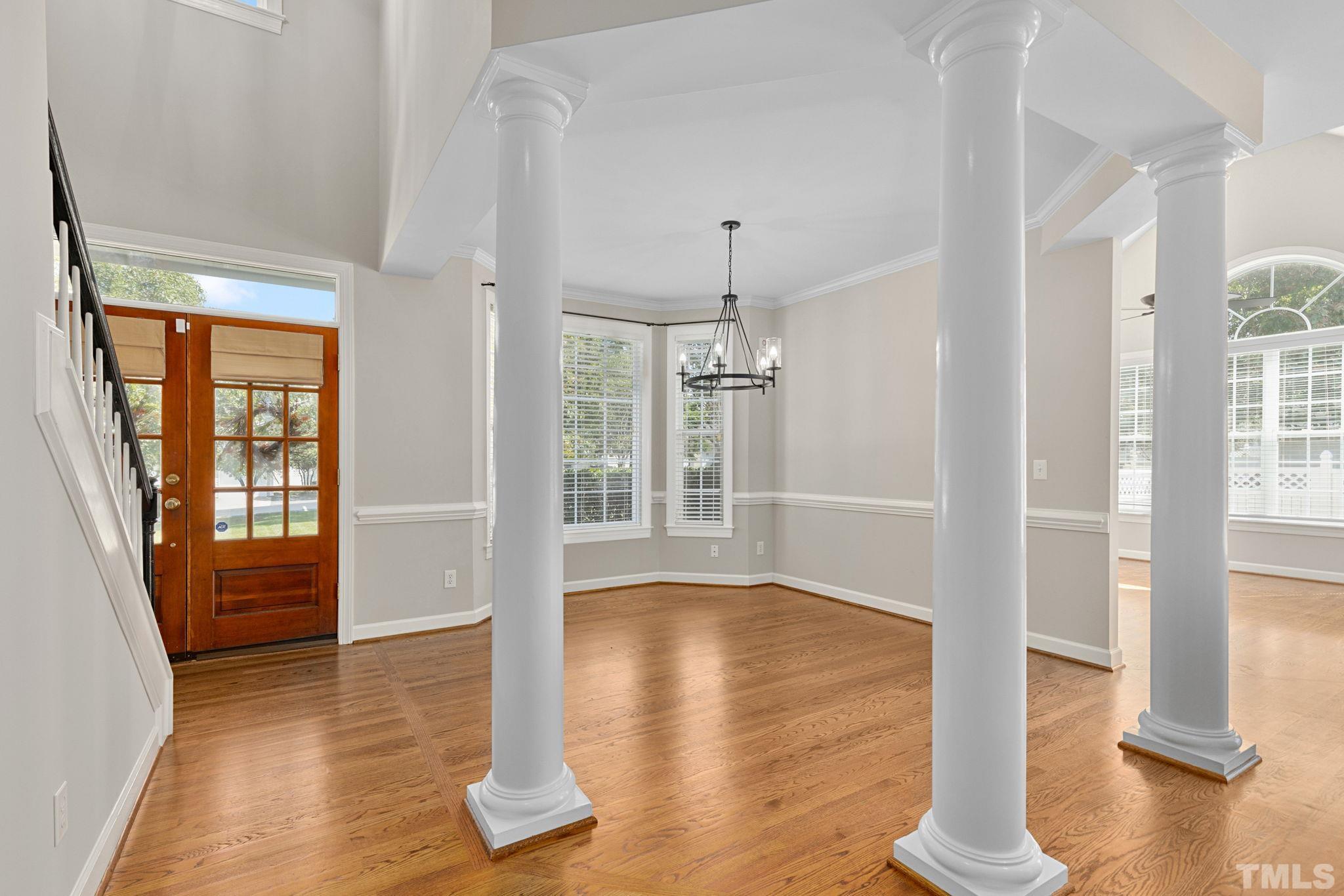 1215 Fairview Club Drive Property Photo 9