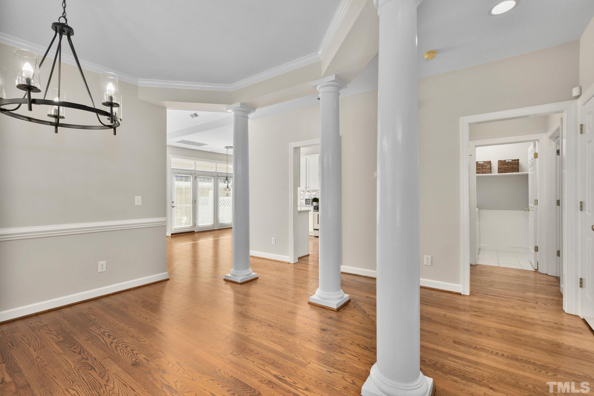 1215 Fairview Club Drive Property Photo 10
