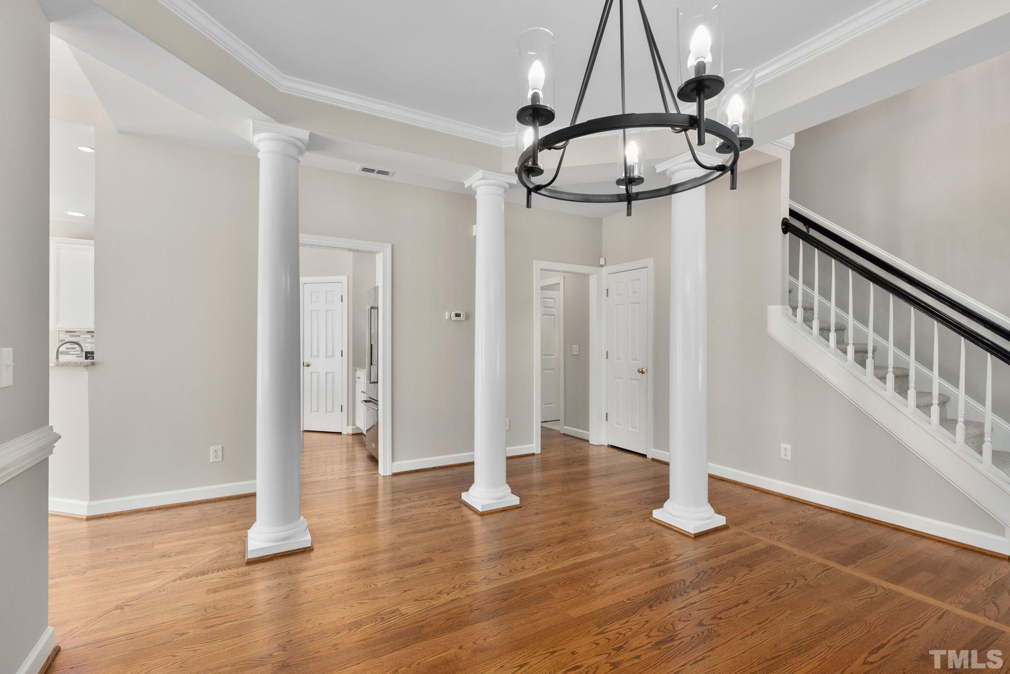 1215 Fairview Club Drive Property Photo 11