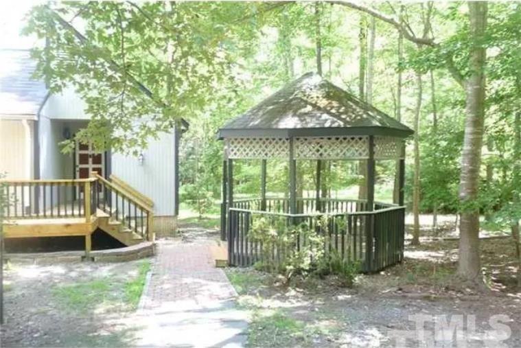 4623 Renfrew Drive Property Photo 7