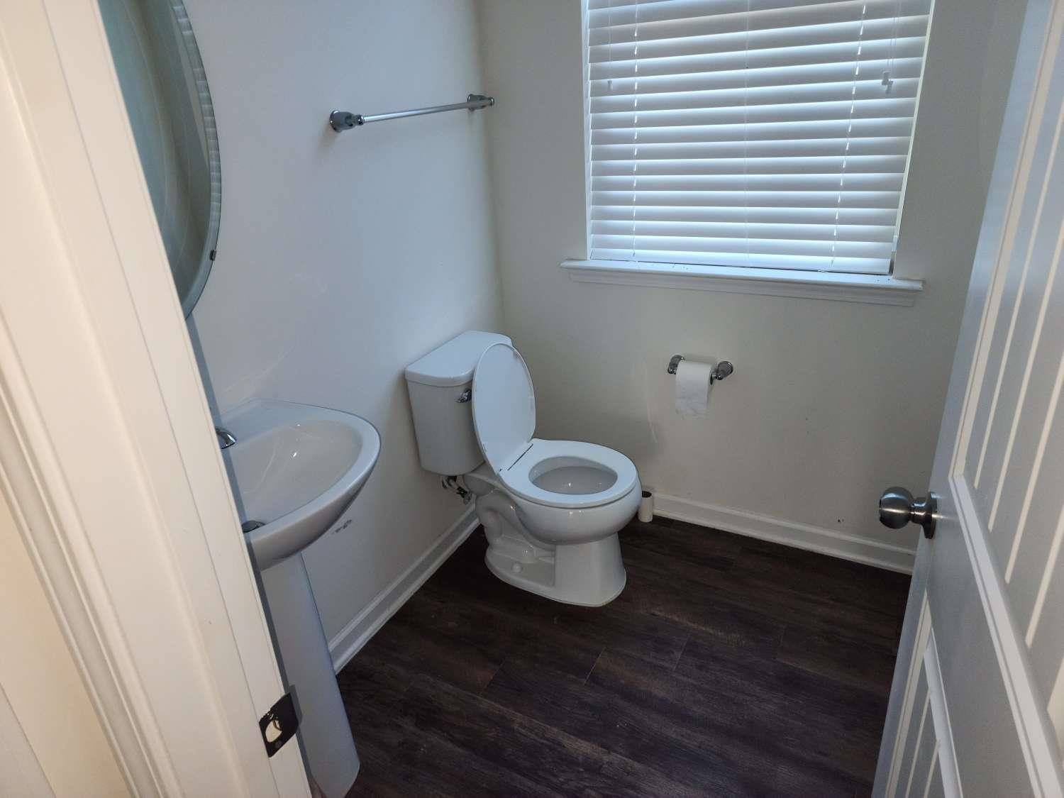 1728 Shady Oaks Drive Property Photo 12