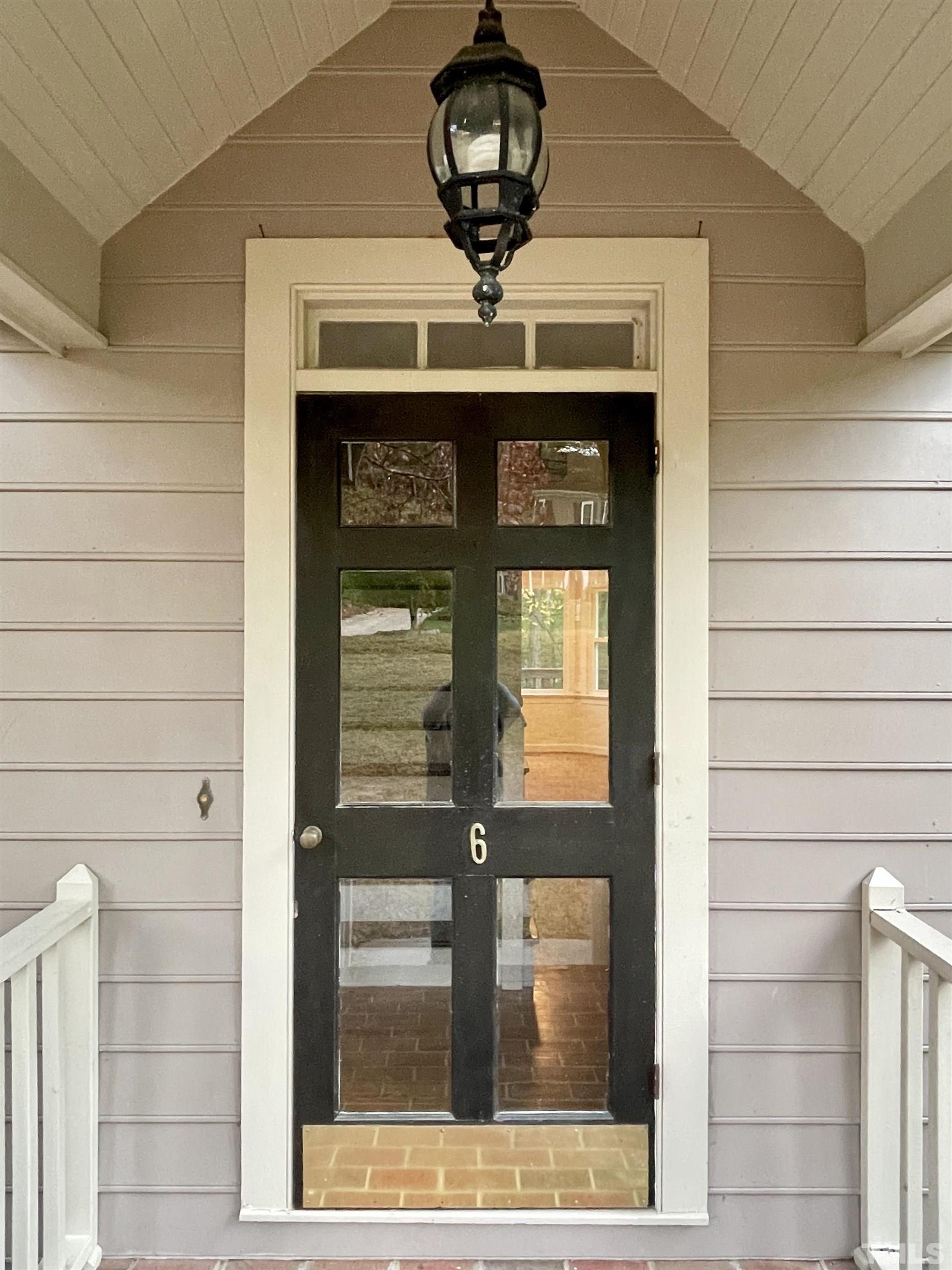 6 Sanderling Court Property Photo 2