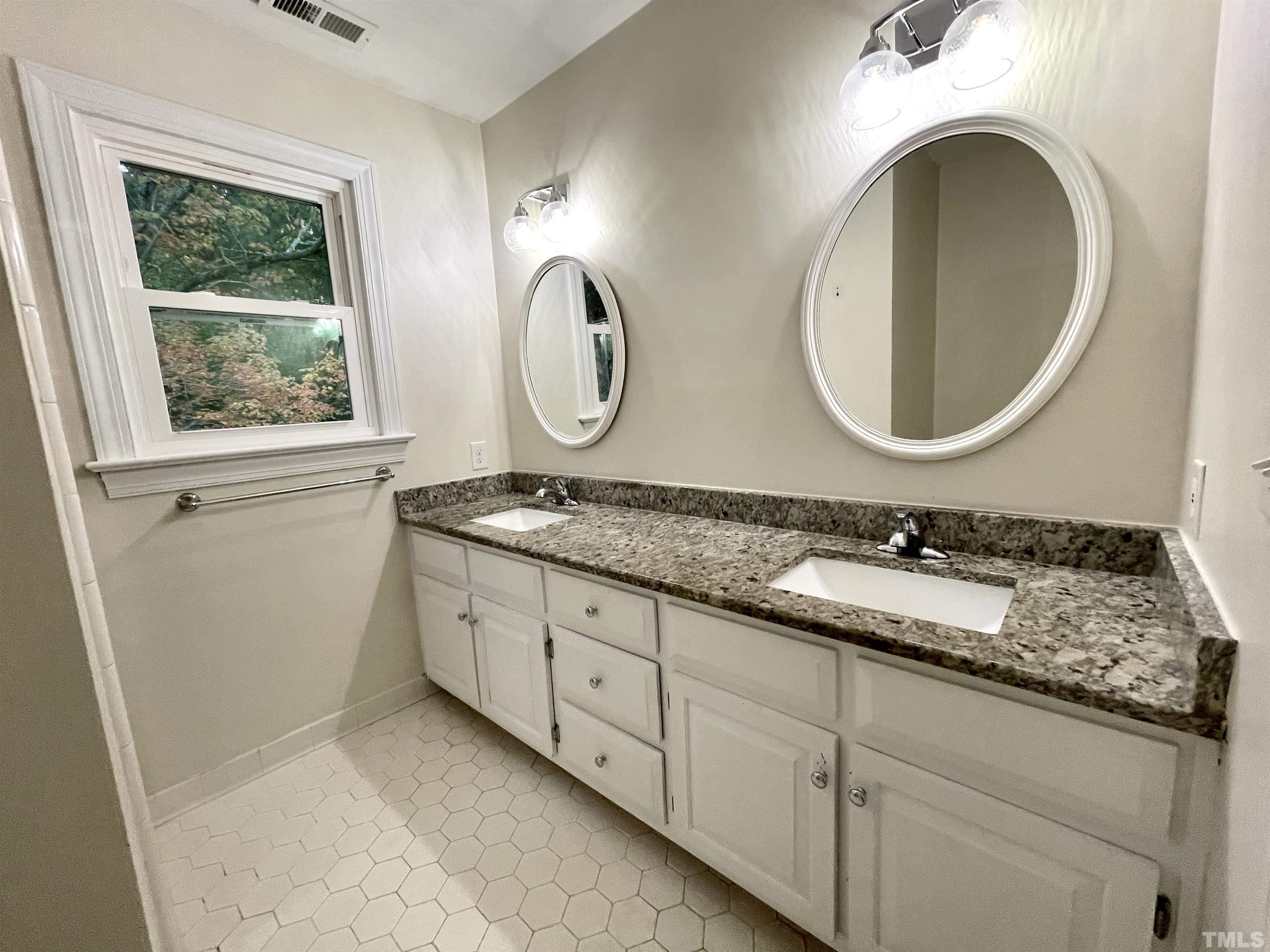 6 Sanderling Court Property Photo 23