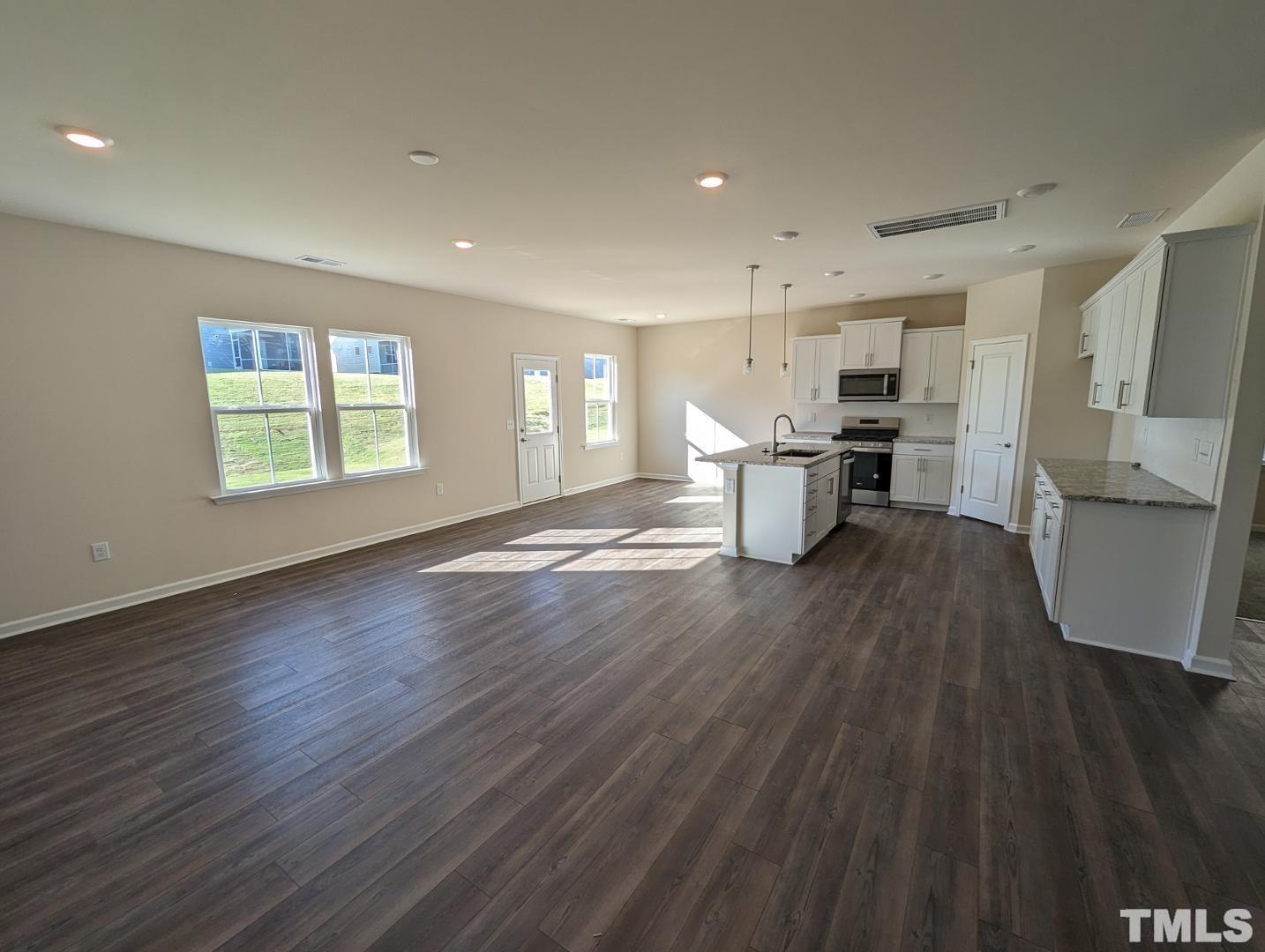 136 Katrine Way Property Photo 3