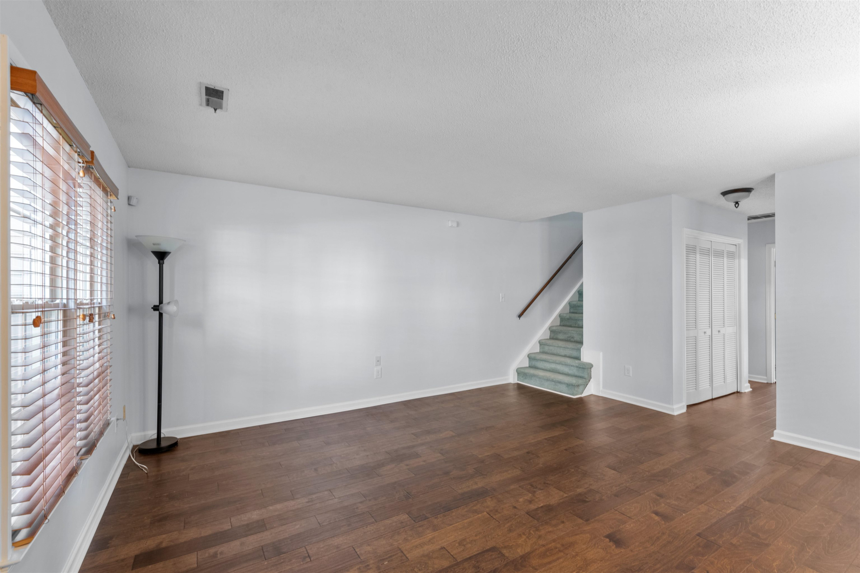 5613 Split Oak Way Property Photo 8