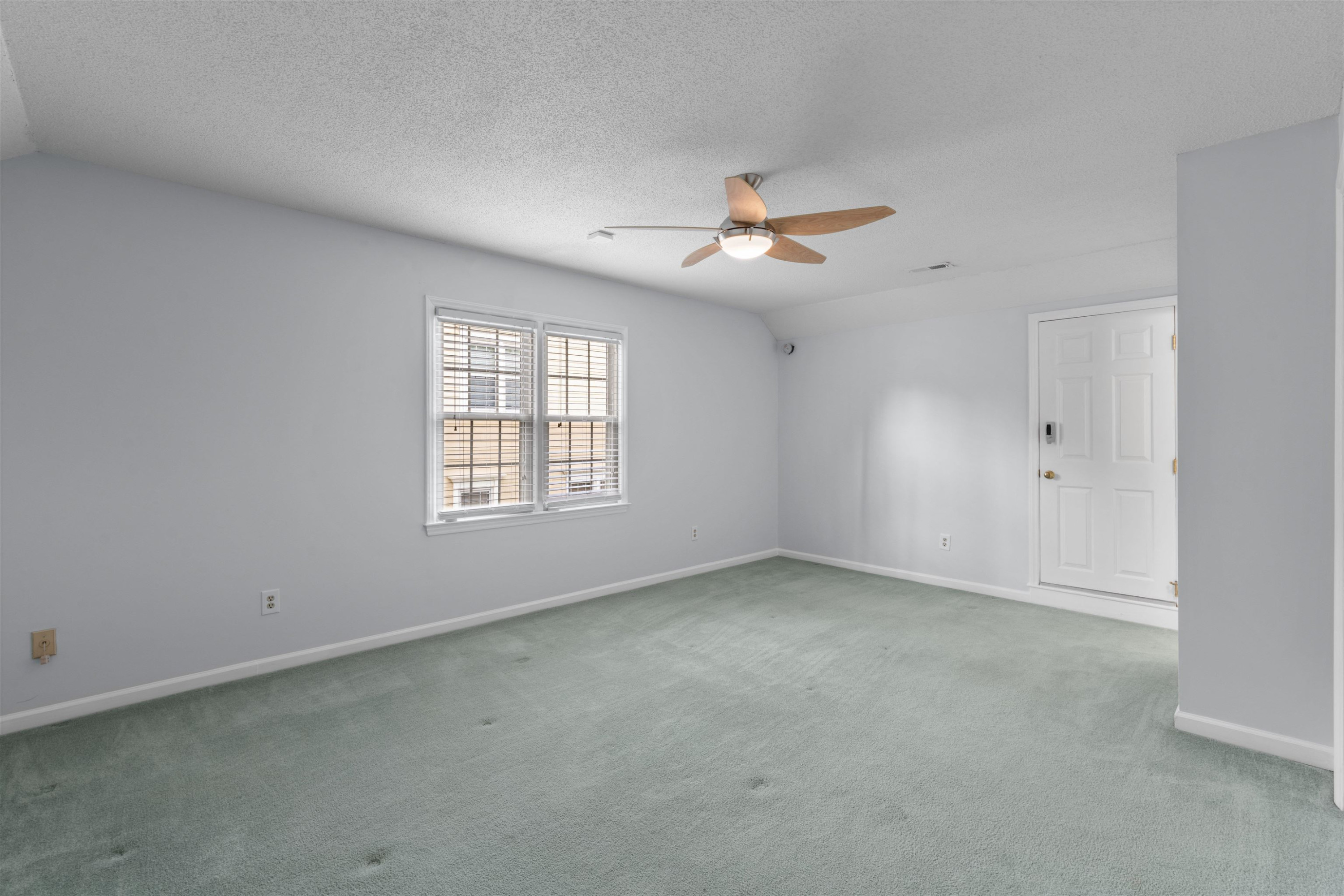 5613 Split Oak Way Property Photo 16