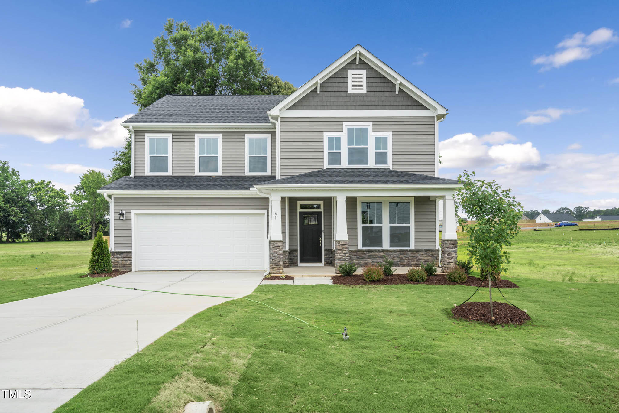 61 Whistling Way Property Photo 1