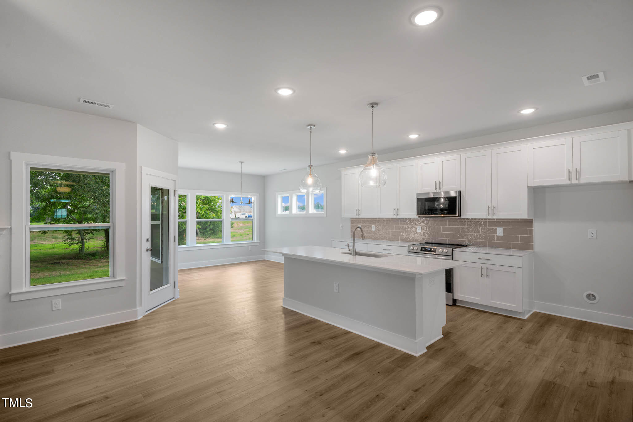 61 Whistling Way Property Photo 10