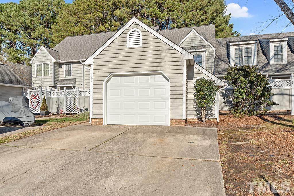 102 Lakewater Drive Property Photo 1