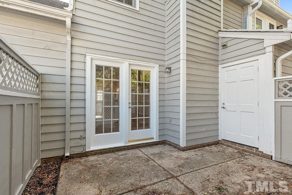 102 Lakewater Drive Property Photo 25