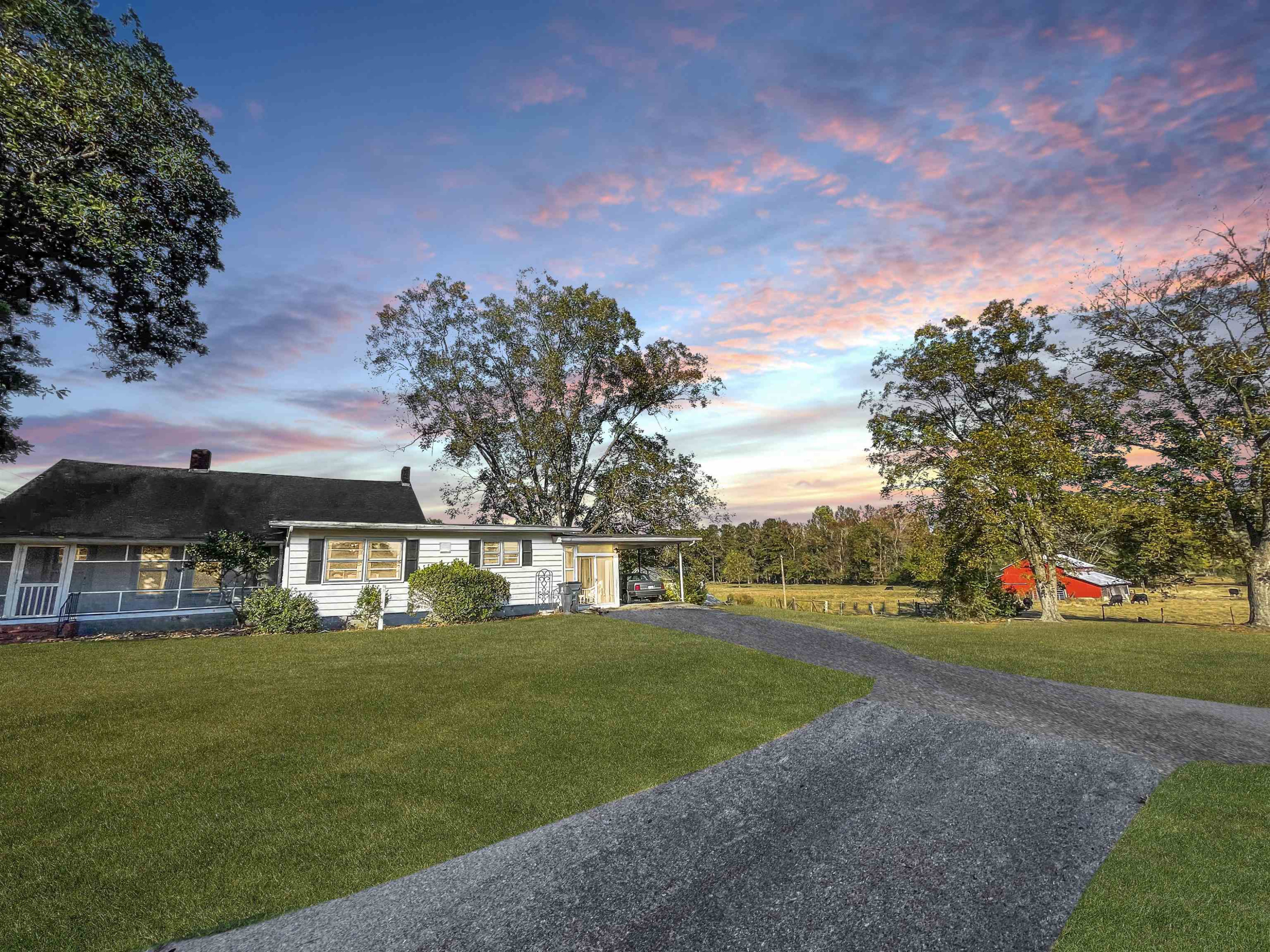 8727 Peacock Road Property Photo