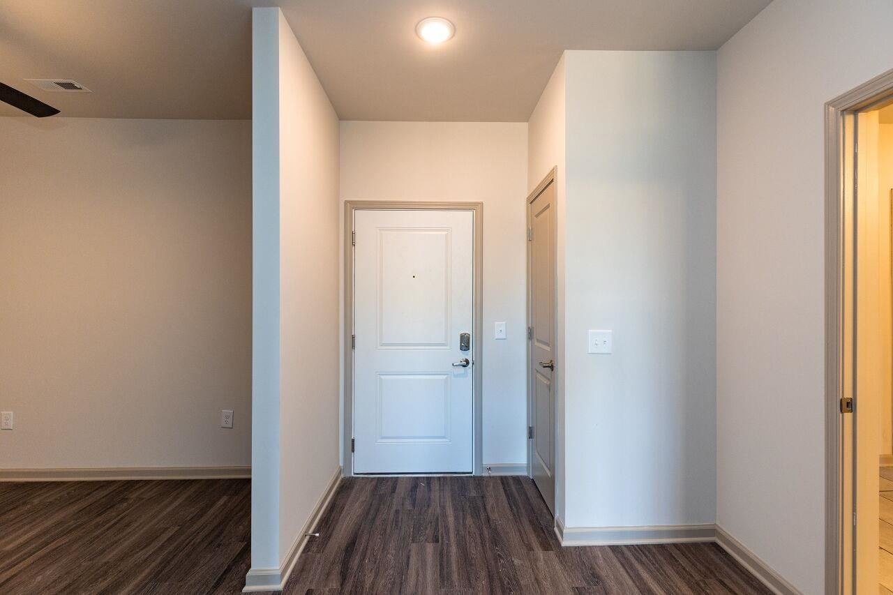 2303 Gathering Sq Court Property Photo 2